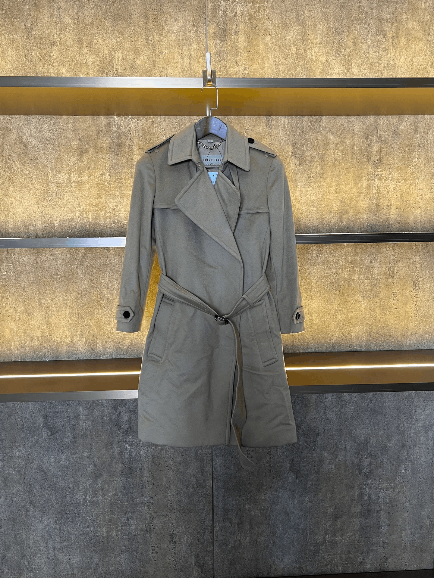 Burberry Burberry Coat M Women Size M / US 6-8 / IT 42-44 - 1 Thumbnail