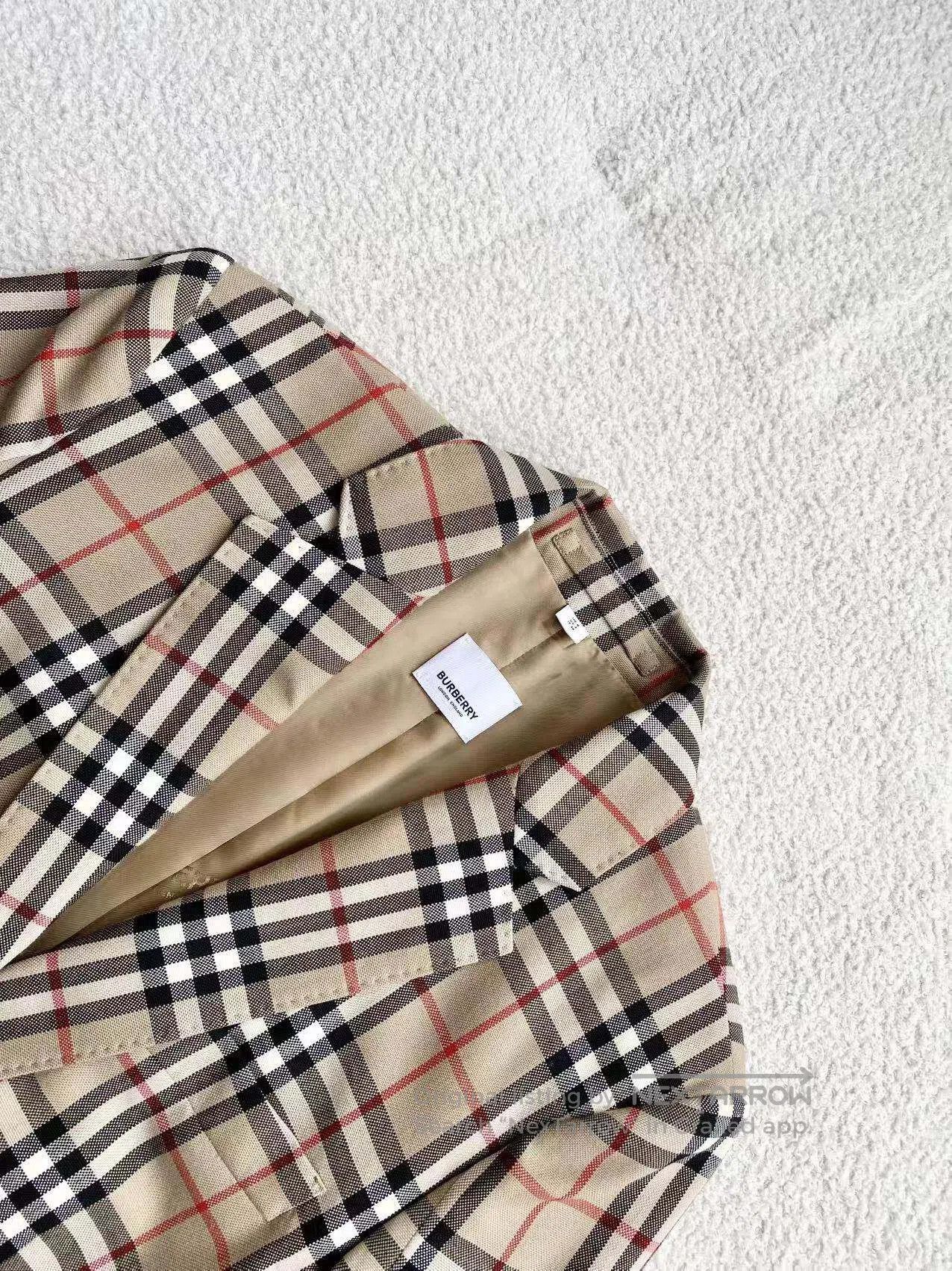 Burberry Burberry Classic plaid blazer| Size XXS / US 00 / IT 34 - 4 Thumbnail