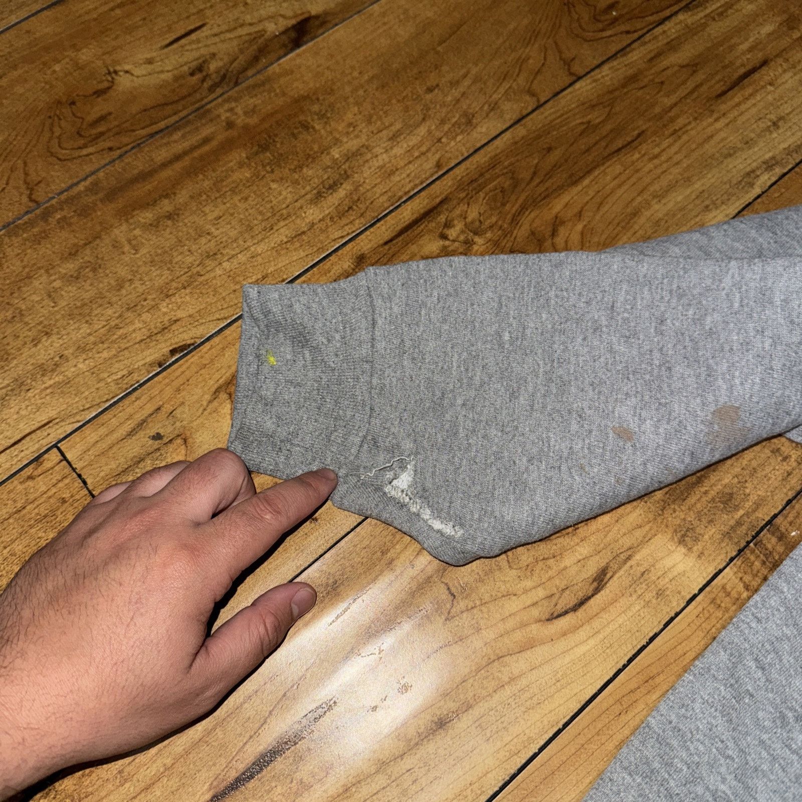 Russell Athletic × Vintage Russell Athletic Crewneck Sweater Gray 2XL 27x28 Distressed Size US XXL / EU 58 / 5 - 4 Thumbnail