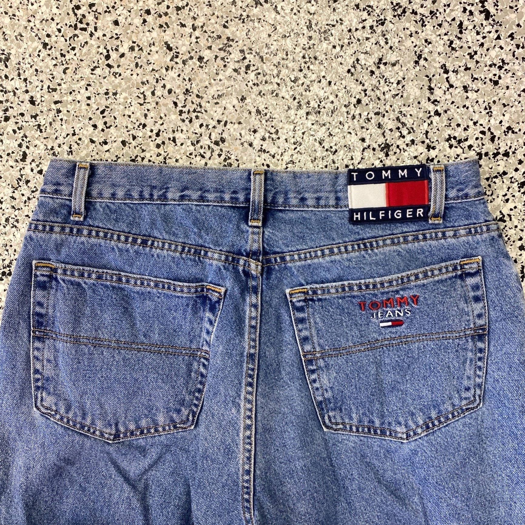 Tommy Hilfiger VINTAGE Tommy Hilfiger Jeans Freedom USA Made 90s Denim 36x34 Mens Regular Blue Jeans Size US 36 / EU 52 - 5 Thumbnail