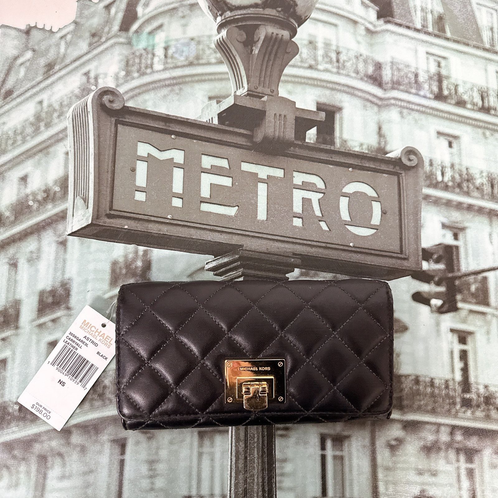 Michael Kors Michael Kors 35S6GARE3L Astrid Quilted Soft Leather Wallet Size ONE SIZE - 1 Thumbnail