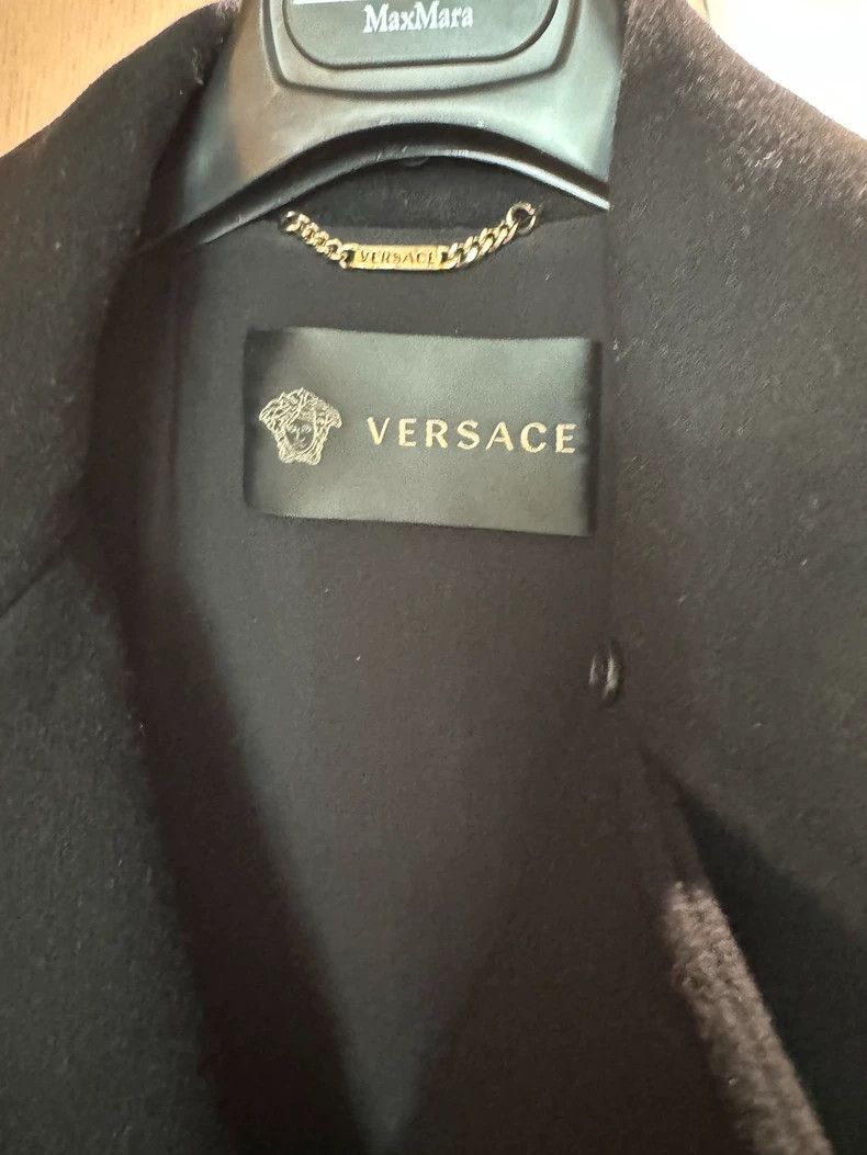 Versace Versace Classic black coat Size S / US 4 / IT 40 - 3 Thumbnail