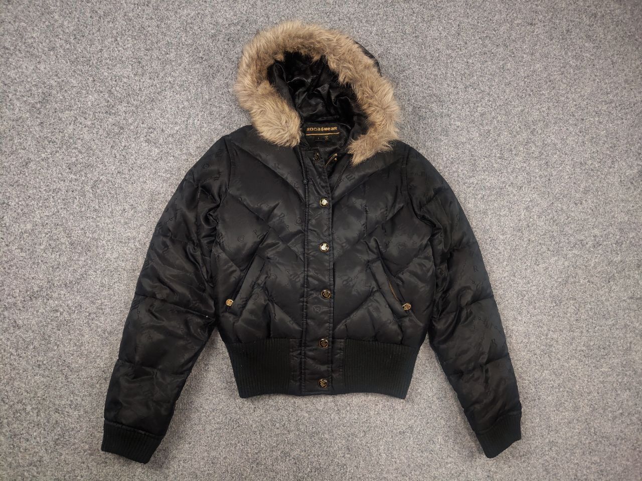 Rocawear Vintage y2k Rocawear Black Japan Fur Cropped Jacket LGB Size US S / EU 44-46 / 1 - 1 Thumbnail