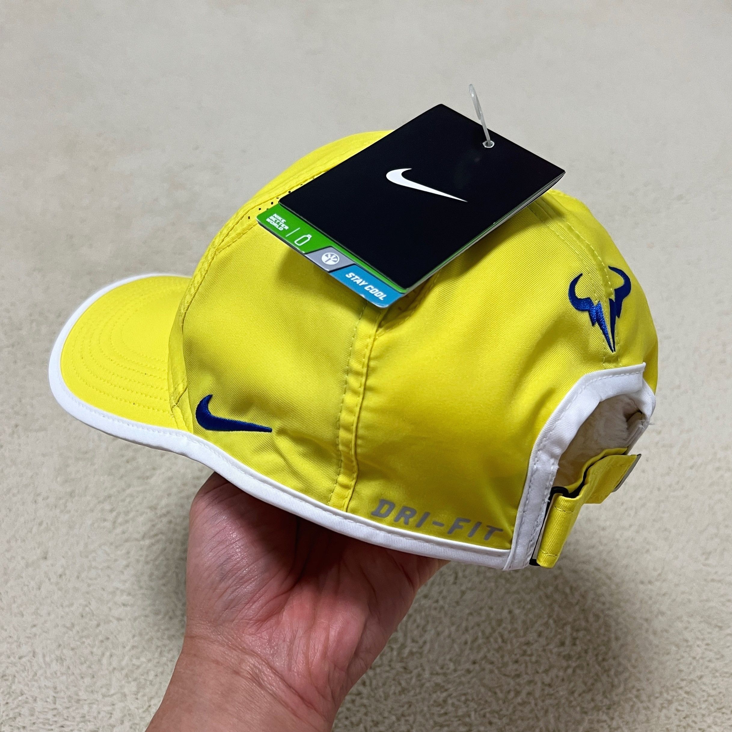 Nike Nike 2016 Rafa Nadal Bull Arobill DRI-FIT Tennis Cap Yellow Size ONE SIZE - 5 Thumbnail
