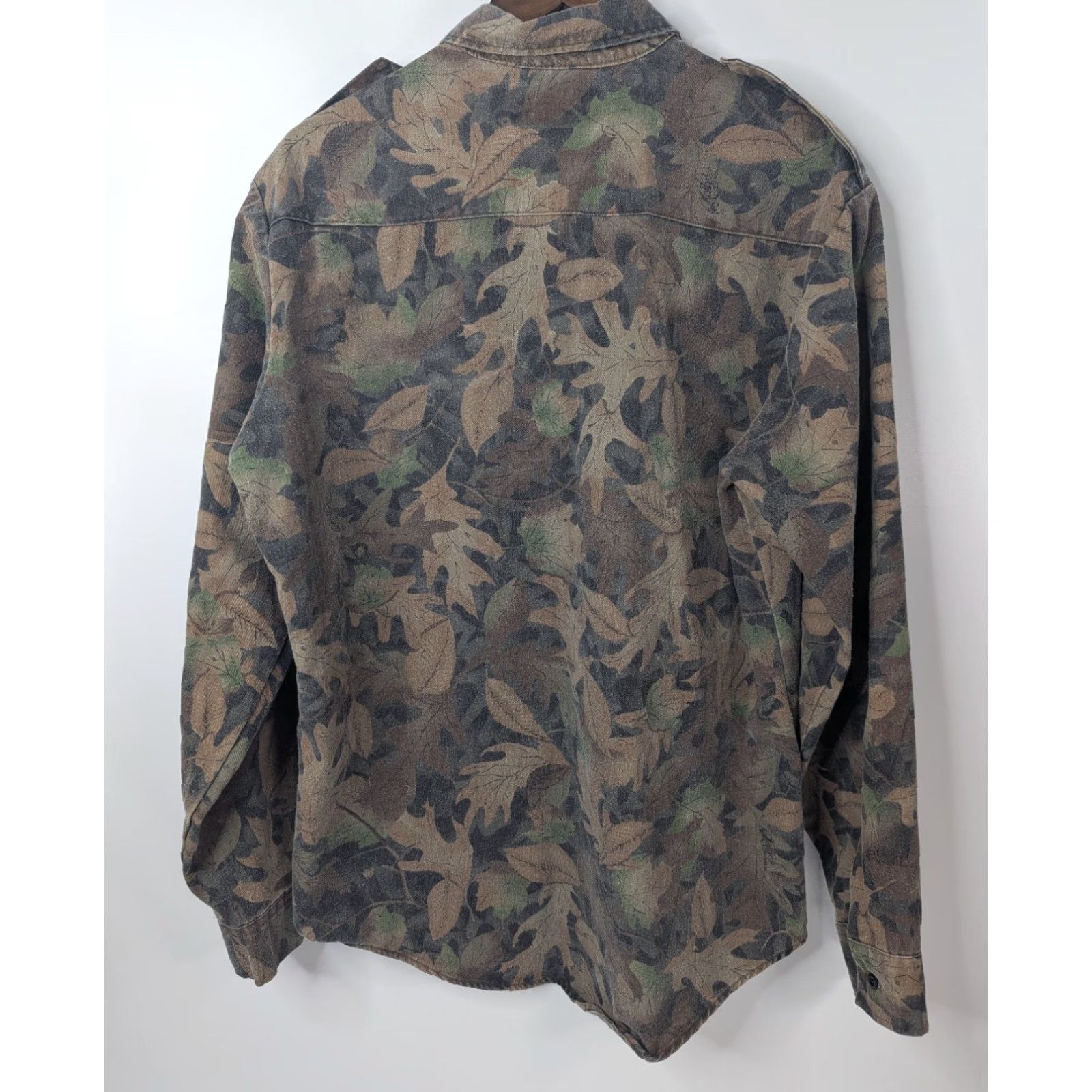 Vintage VINTAGE Gander Mountain Camouflage Shirt Mens L Kelly Cooper USA Camouflage Long Sleeve Button-Up Pockets Cotton Polyester Brown USA Size US L / EU 52-54 / 3 - 5 Thumbnail