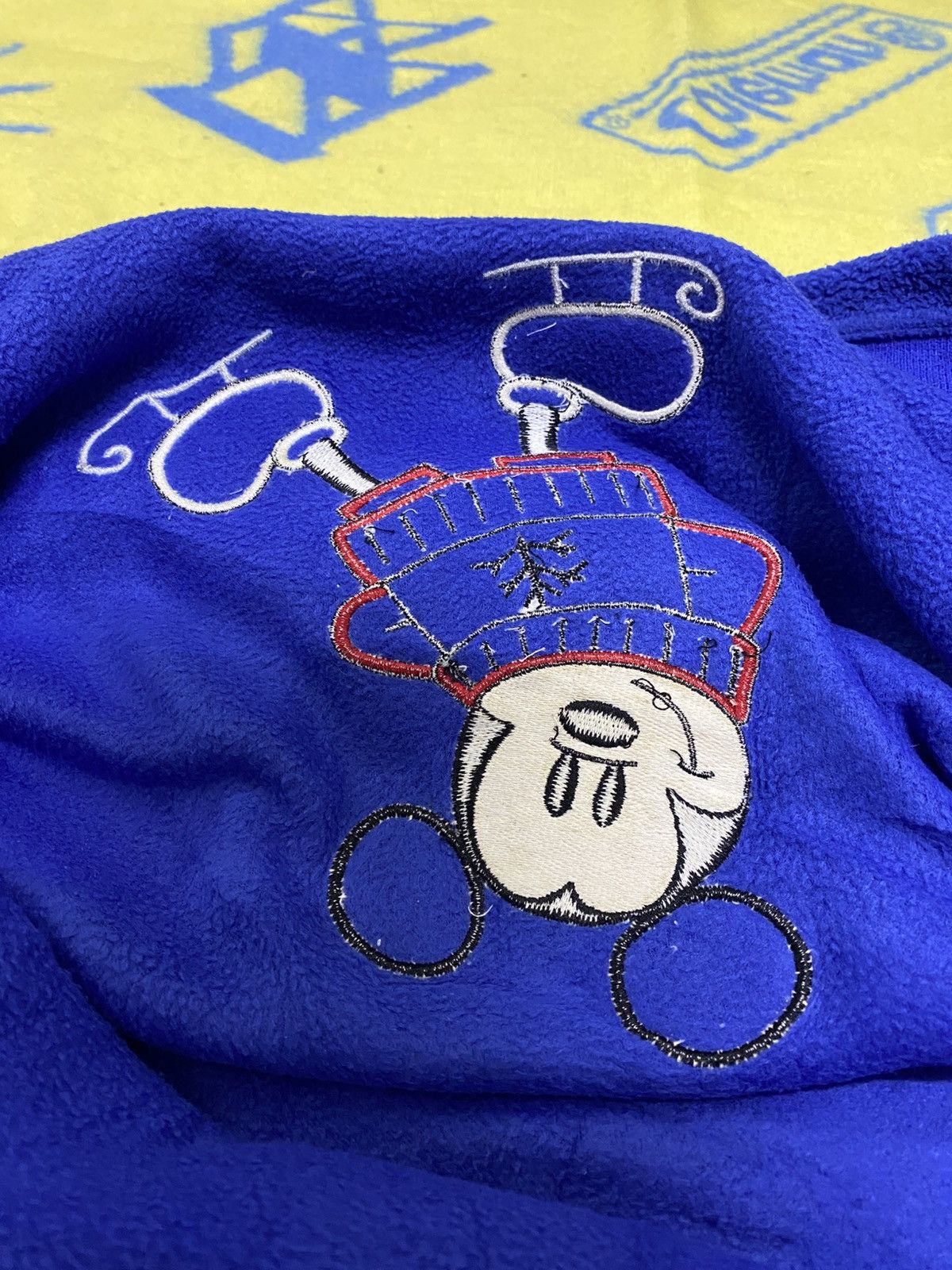 Disney × Mickey Mouse Vintage Embroidered Micky Mouse by Disney Store Size US M / EU 48-50 / 2 - 10 Thumbnail