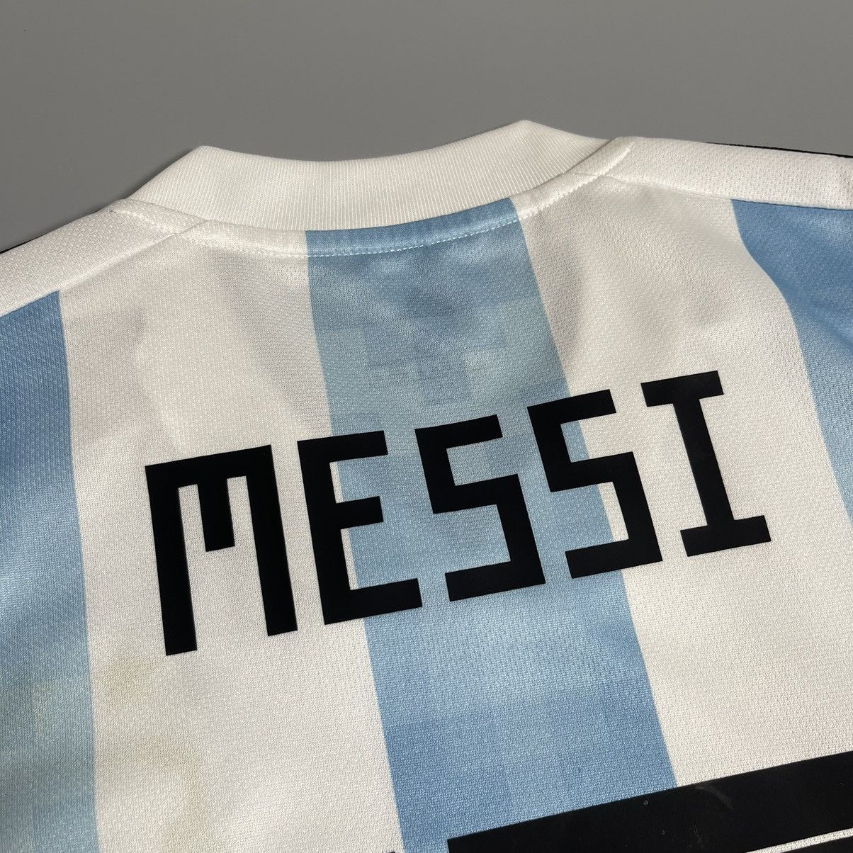 Adidas ARGENTINA ADIDAS 2018 WORLD CUP SOCCER HOME JERSEY #10 MESSI Size US XS / EU 42 / 0 - 12 Thumbnail