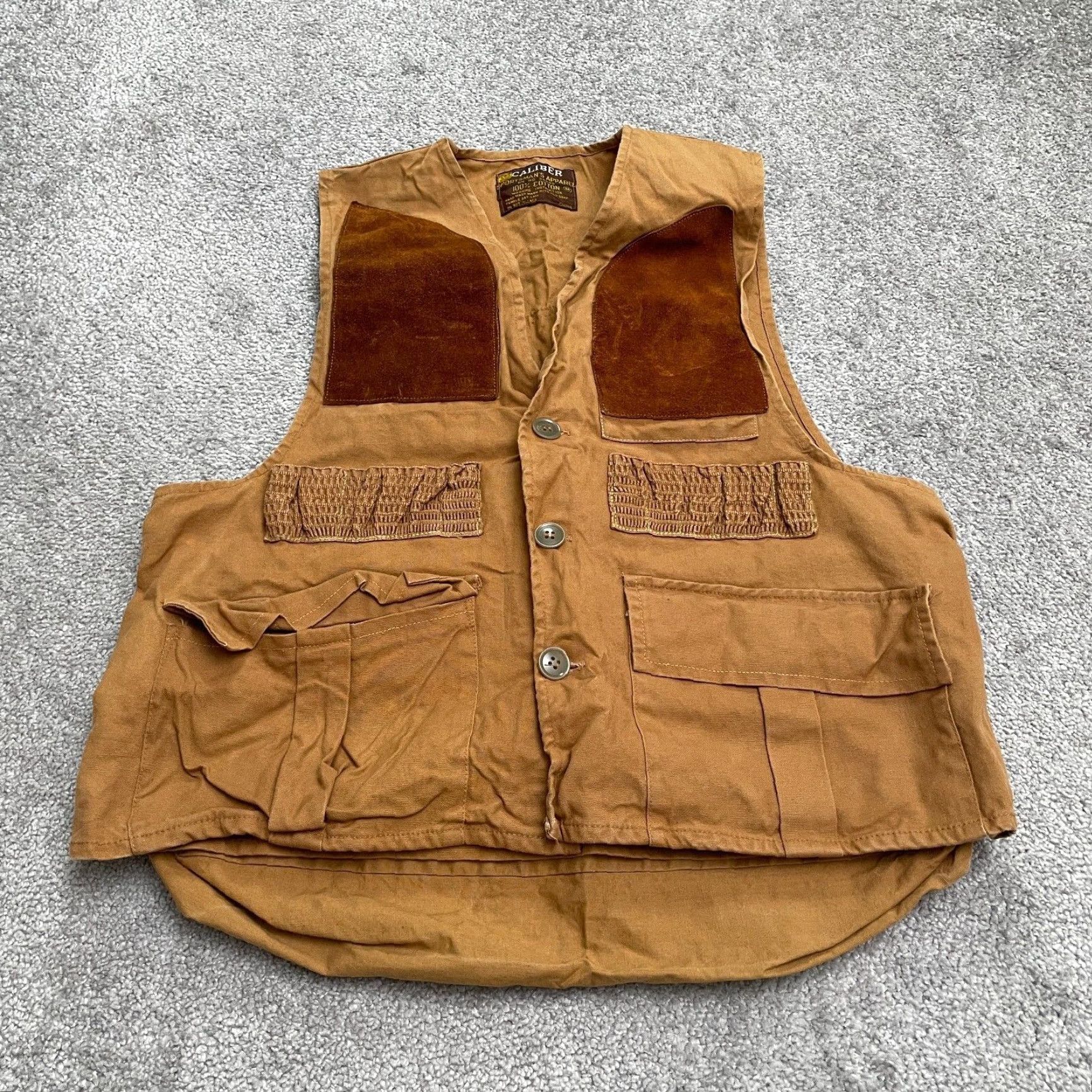 Vintage VINTAGE Caliber Vest Outdoor Hunting Cargo Brown Cotton Button Down Mens Medium Jacket/Coat Short Chest 41 in Regular casual travel pockets breathable Size US M / EU 48-50 / 2 - 2 Thumbnail