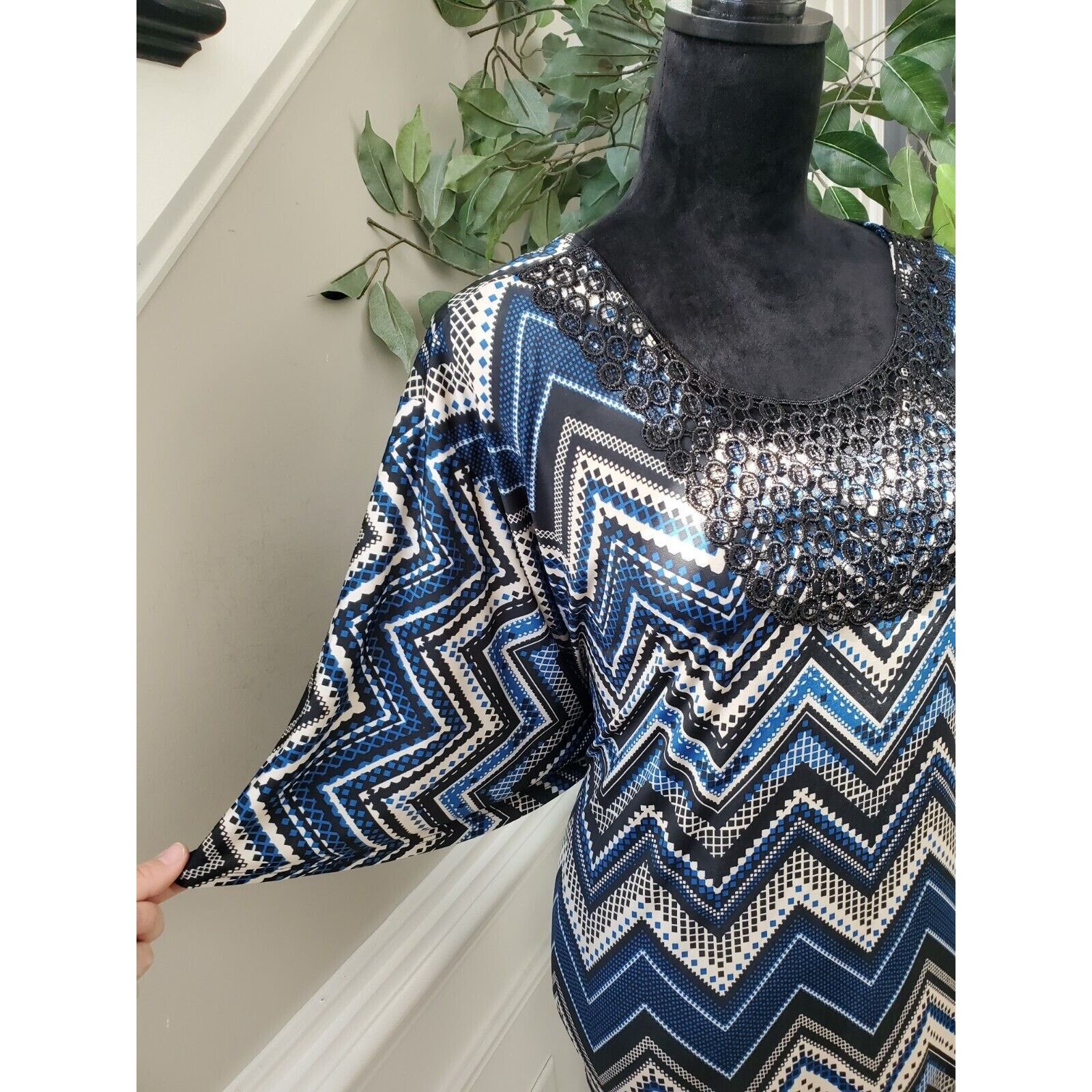 Other Lavish Chevron Polyester Round Neck 3/4 Sleeve Top Blouse Size 3XL / US 20-22 - 6 Thumbnail