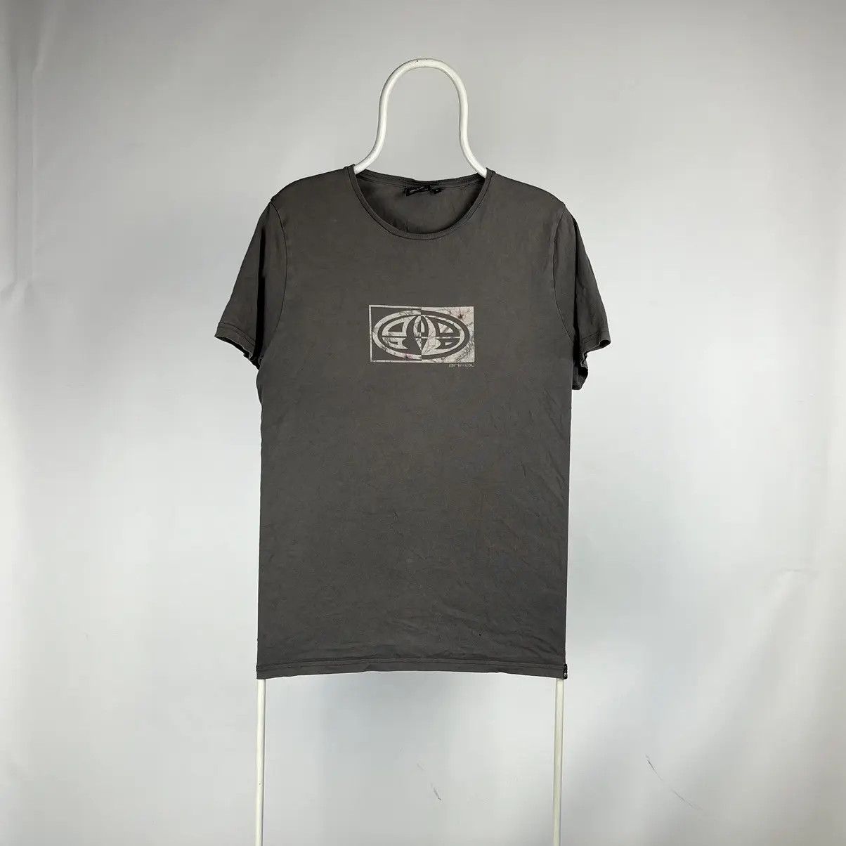 Band Tees Animal Tshirt box logo size Large Size US L / EU 52-54 / 3 - 1 Thumbnail