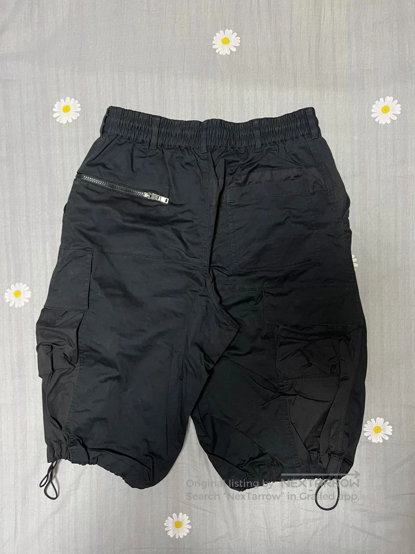 Y-3 Y-3 Black Men's Shorts for Sale. Size US 26 / EU 42 - 4 Thumbnail