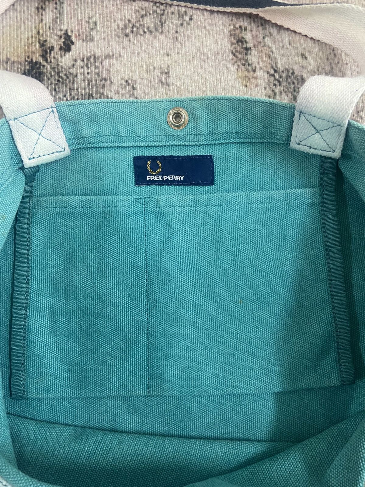 Fred Perry Fred Perry Canvas Tote Bag Teal / Tri-Color Strap Size ONE SIZE - 8 Thumbnail