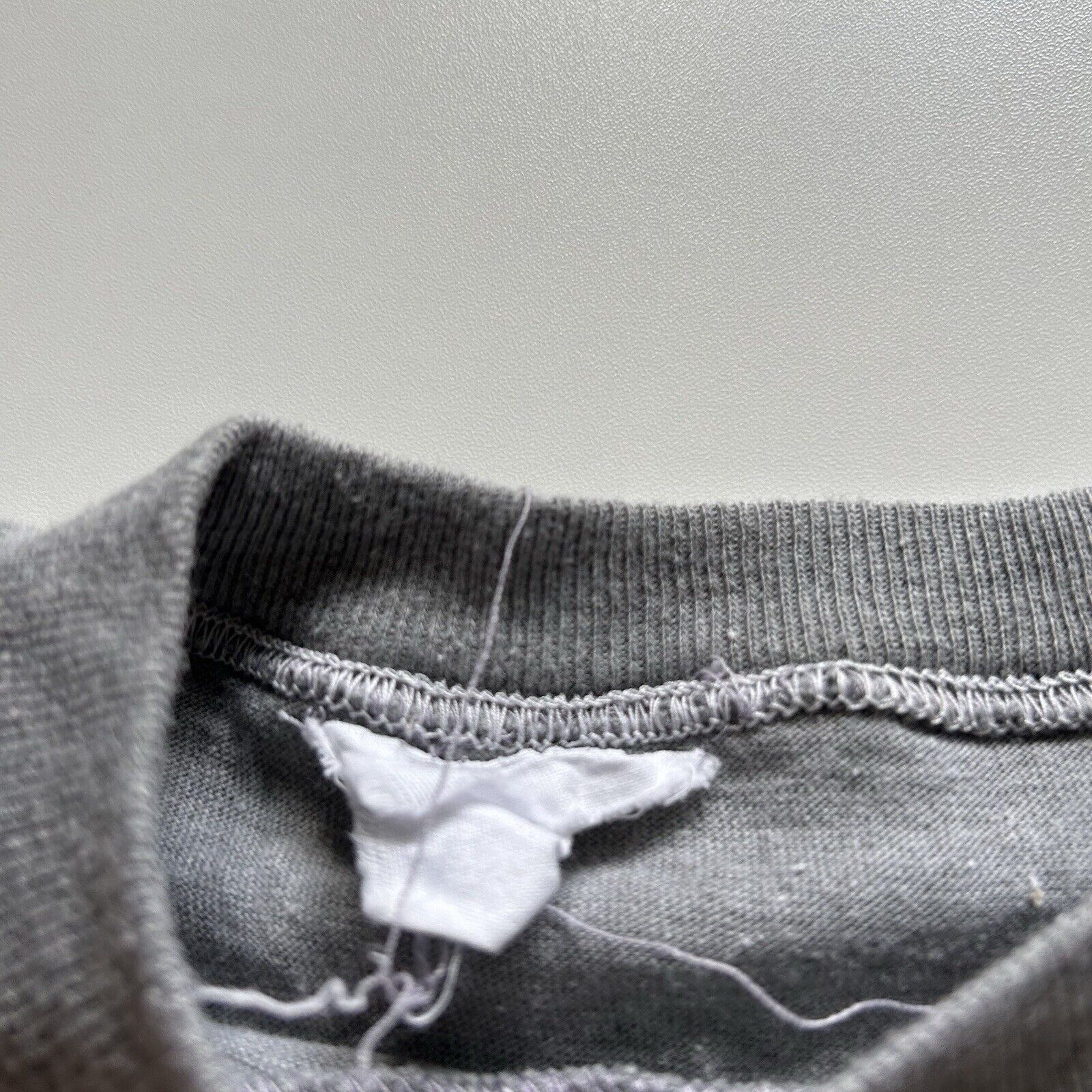 Vintage Vintage 90s Blank Gray Basic T Shirt Men's Size Small Rare Size US S / EU 44-46 / 1 - 5 Thumbnail