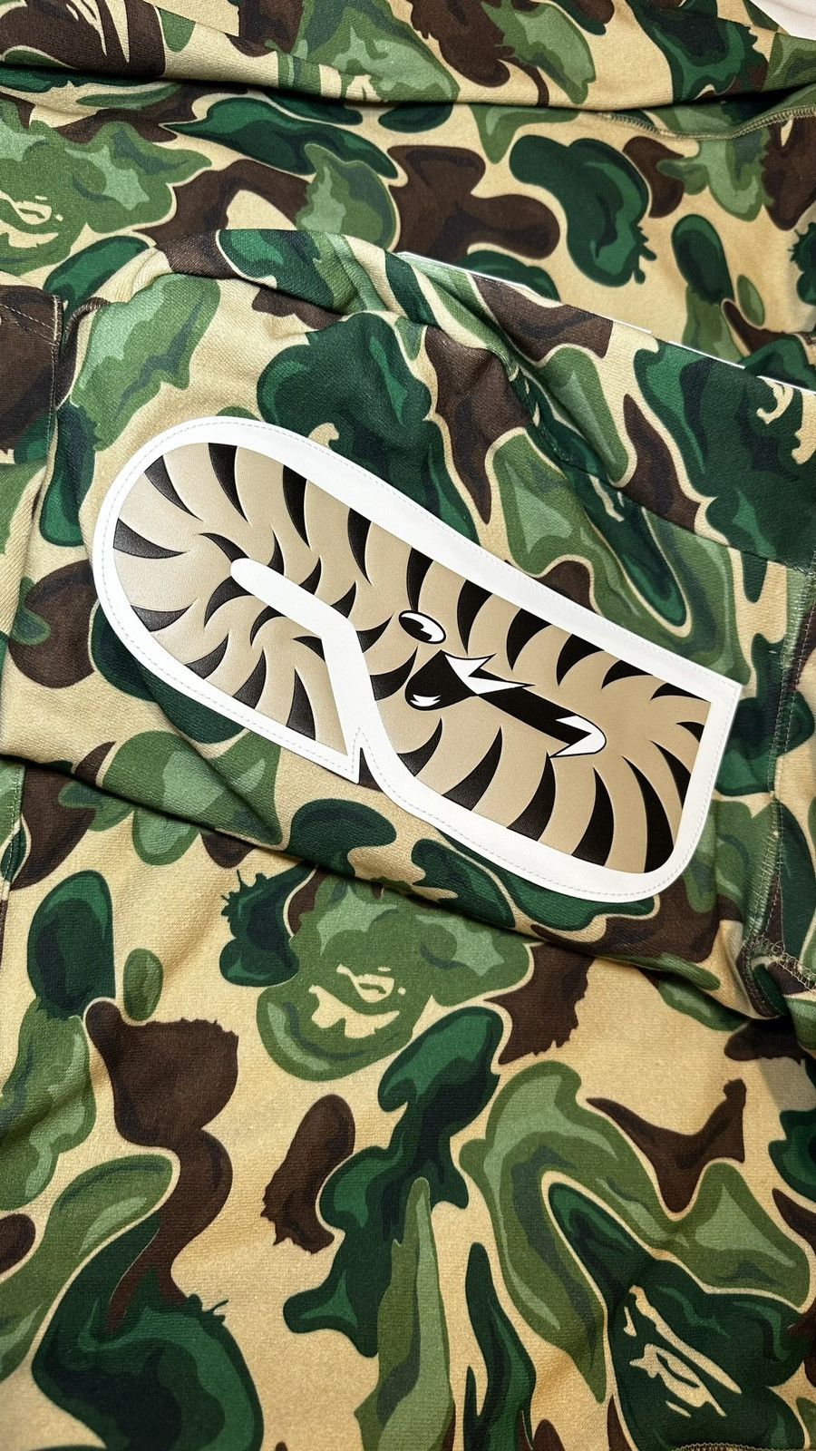 Bape ART CAMO SHARK FULL ZIP HOODIE Size US L / EU 52-54 / 3 - 7 Thumbnail