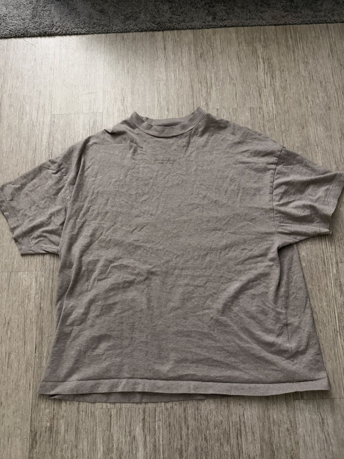 Fear of God Fear of God Short Sleeve Tee ‘Beige’ Size US L / EU 52-54 / 3 - 1 Thumbnail