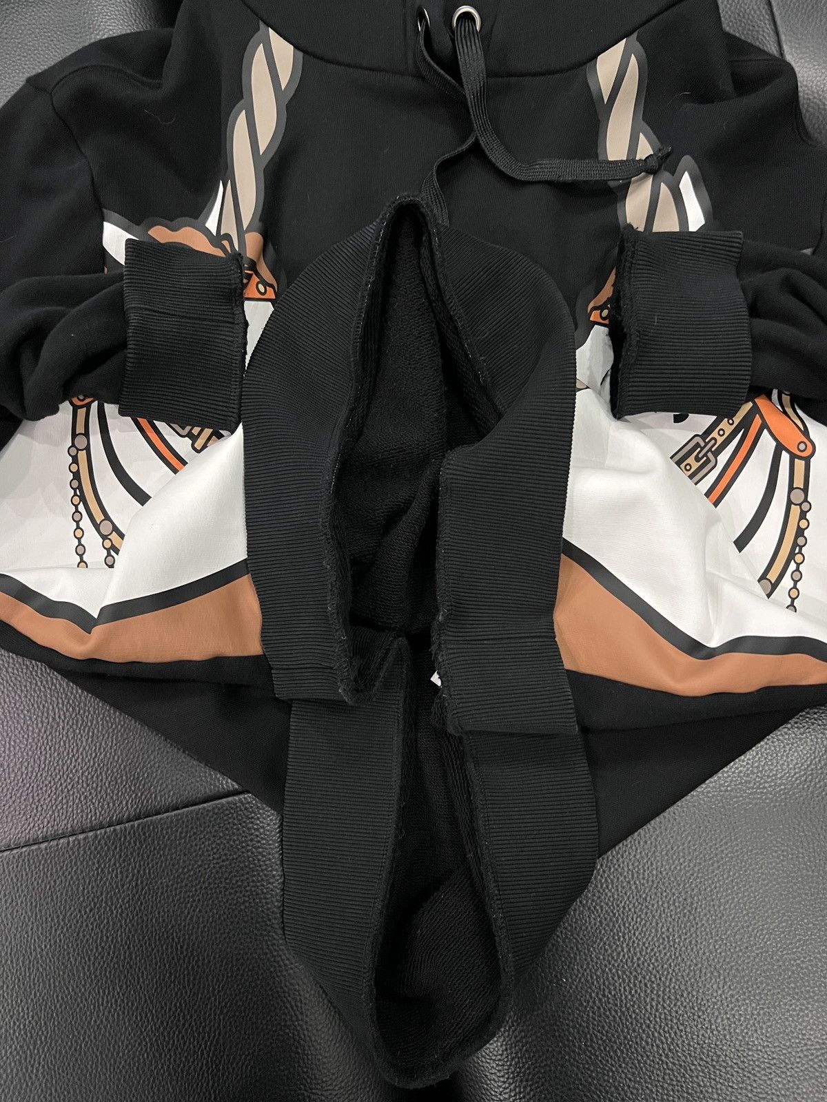 Burberry Burberry Double Unicorn Graphic Hoodie Size US L / EU 52-54 / 3 - 12 Thumbnail