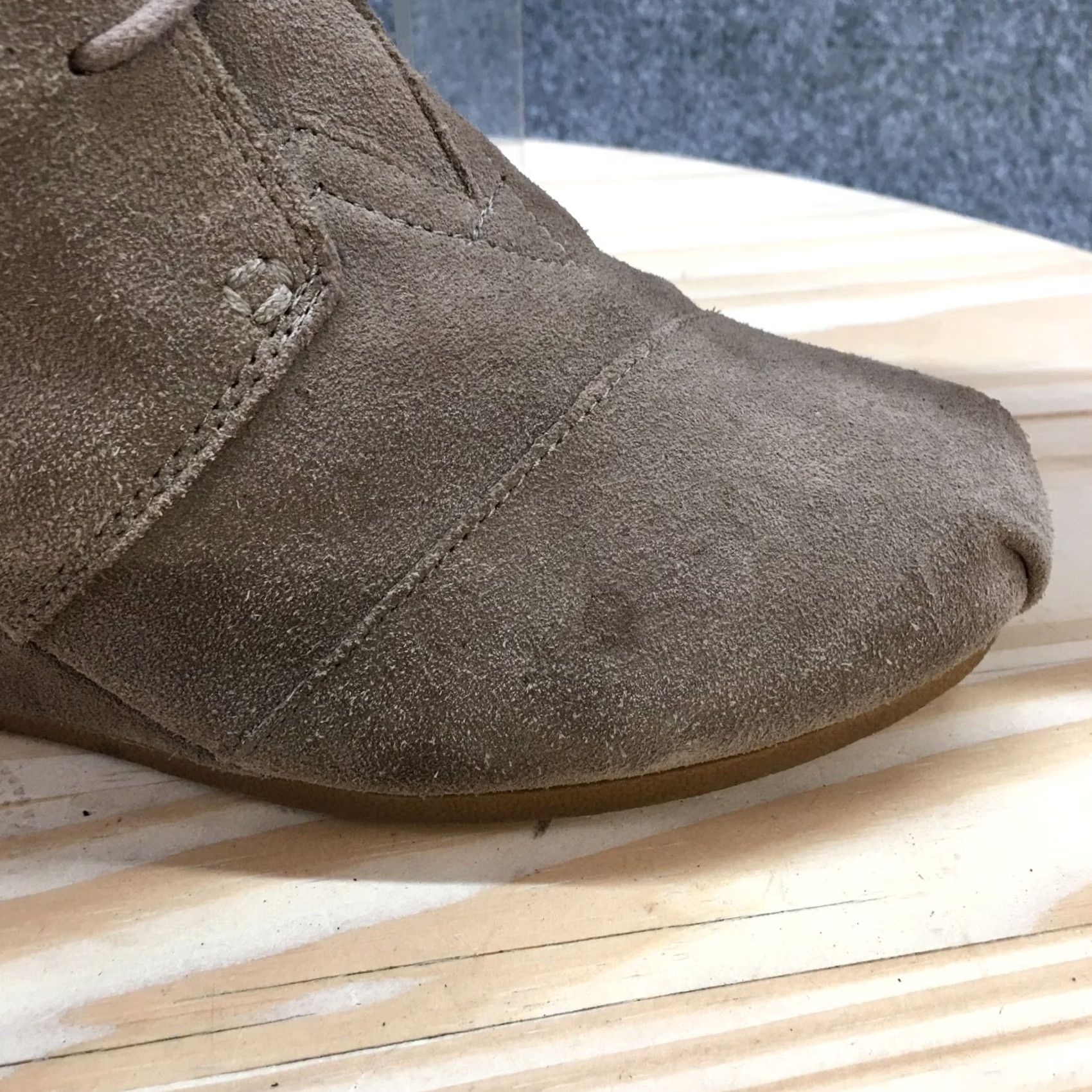 Toms TOMS Boots Womens 10 Desert Wedge Ankle Bootie Brown Suede Lace Up Round Toe Size US 10 / IT 40 - 2 Thumbnail