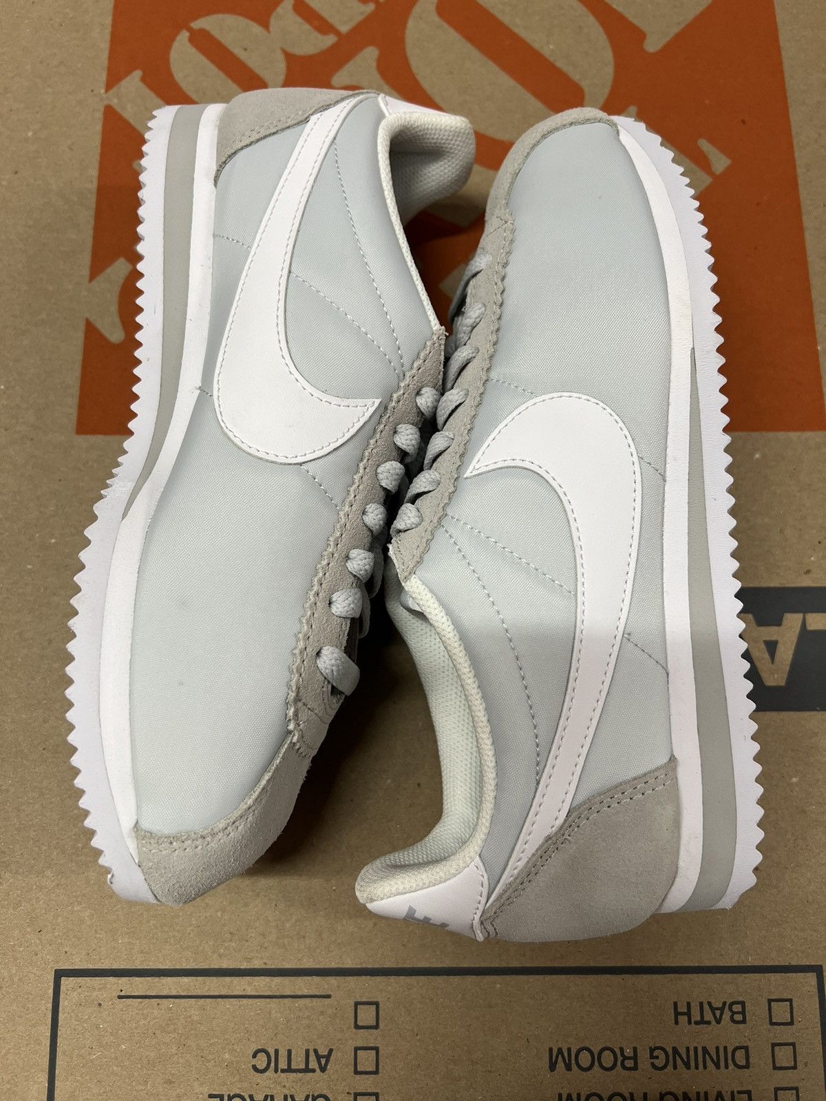 Nike Women’s Nike Classic Cortez Nylon - pure platinum Size US 8 / IT 38 - 4 Thumbnail