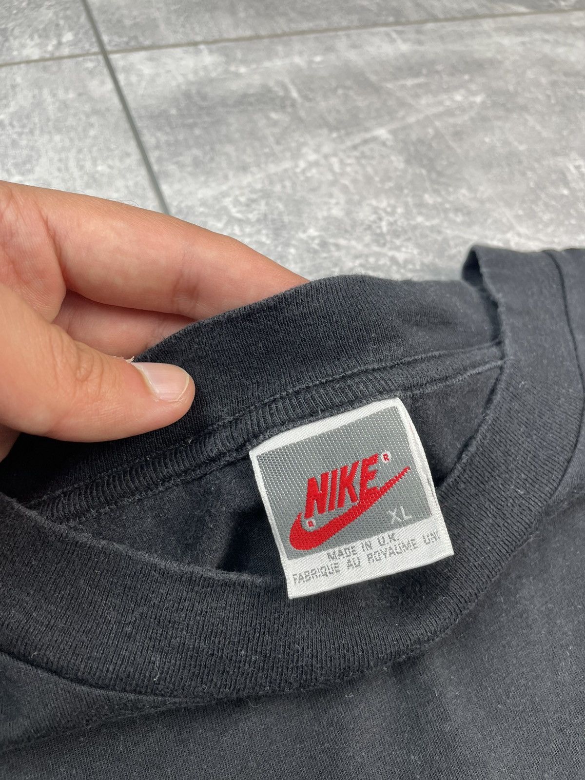 Nike Nike Vintage Big Logo T-shirt Size US XL / EU 56 / 4 - 4 Thumbnail