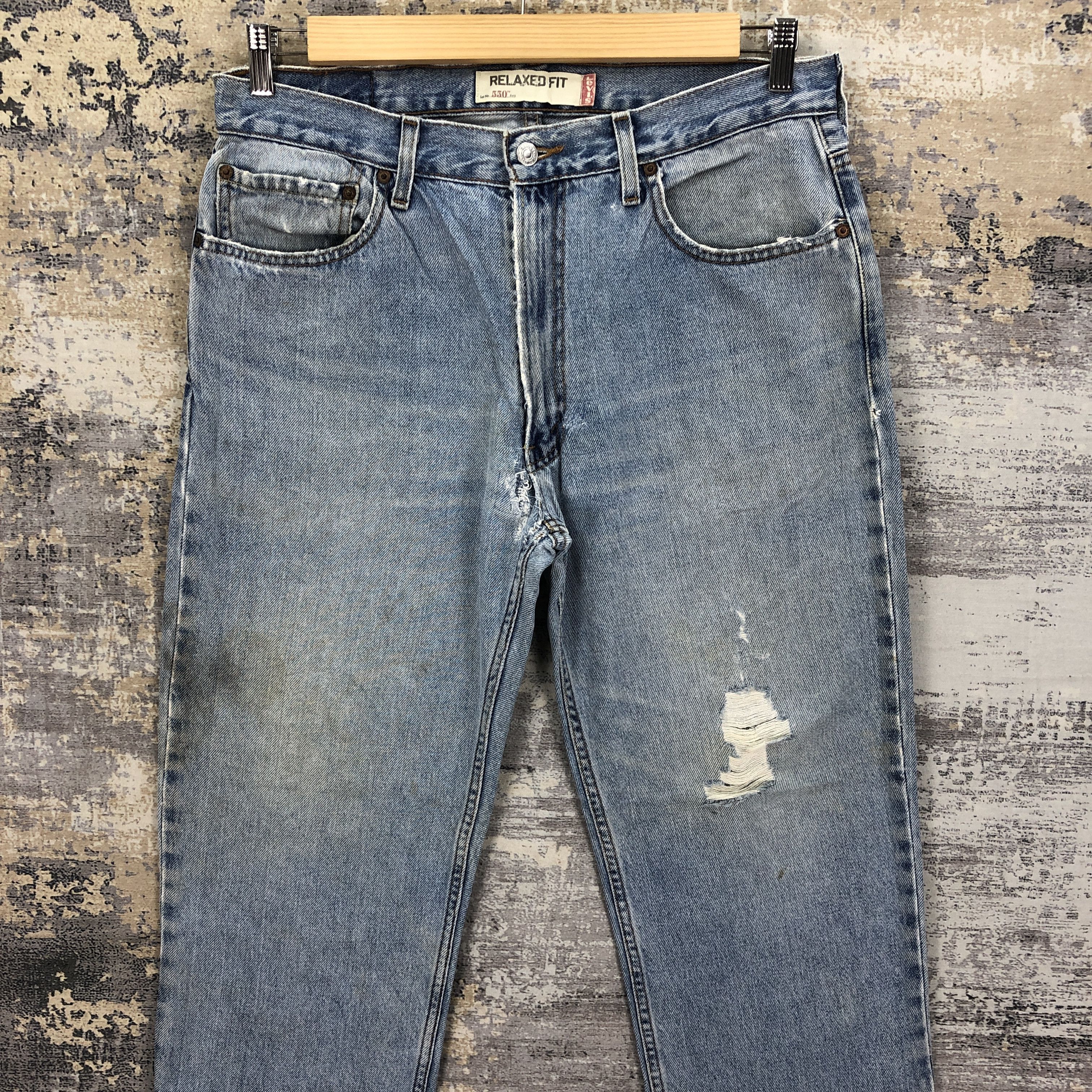 Levi's Vintage Levis 550 Distressed Jeans Levi's Light Wash Denim Size US 32 / EU 48 - 3 Thumbnail