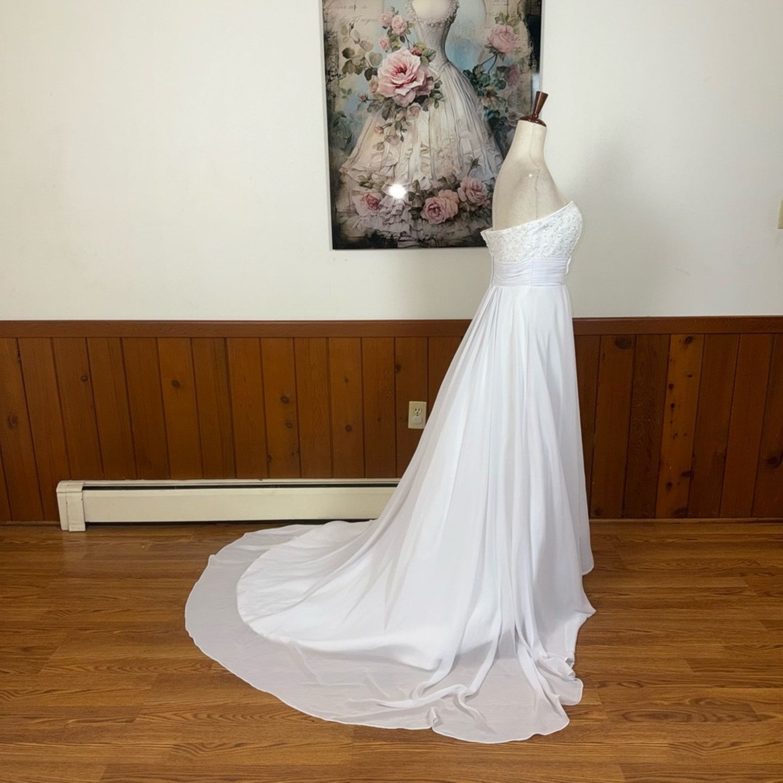 Vintage Beautiful Strapless Chiffon Wedding Gown Size M / US 6-8 / IT 42-44 - 4 Thumbnail