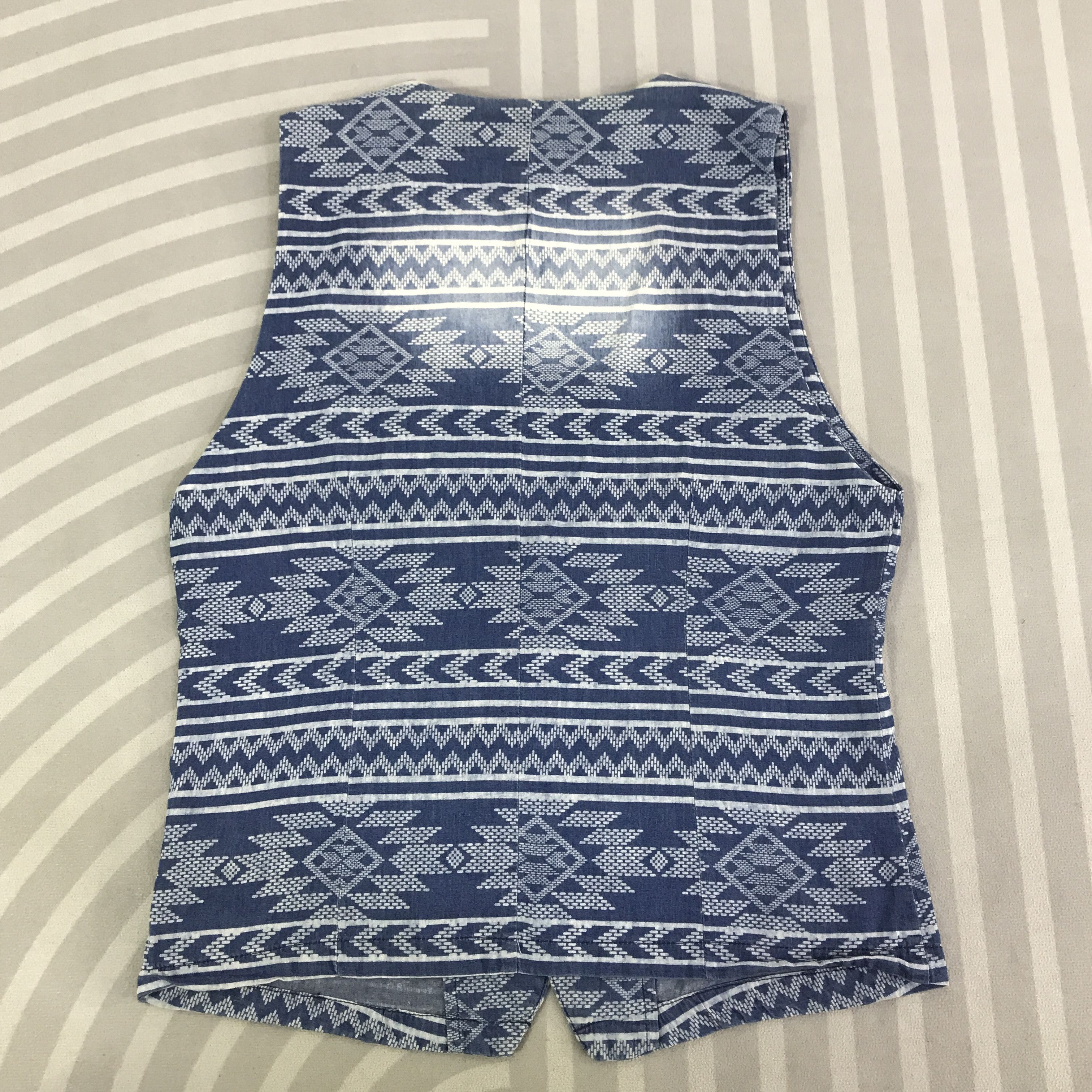 In The Attic Vintage In The Attic faded style Vest K107B24 Size US L / EU 52-54 / 3 - 3 Thumbnail