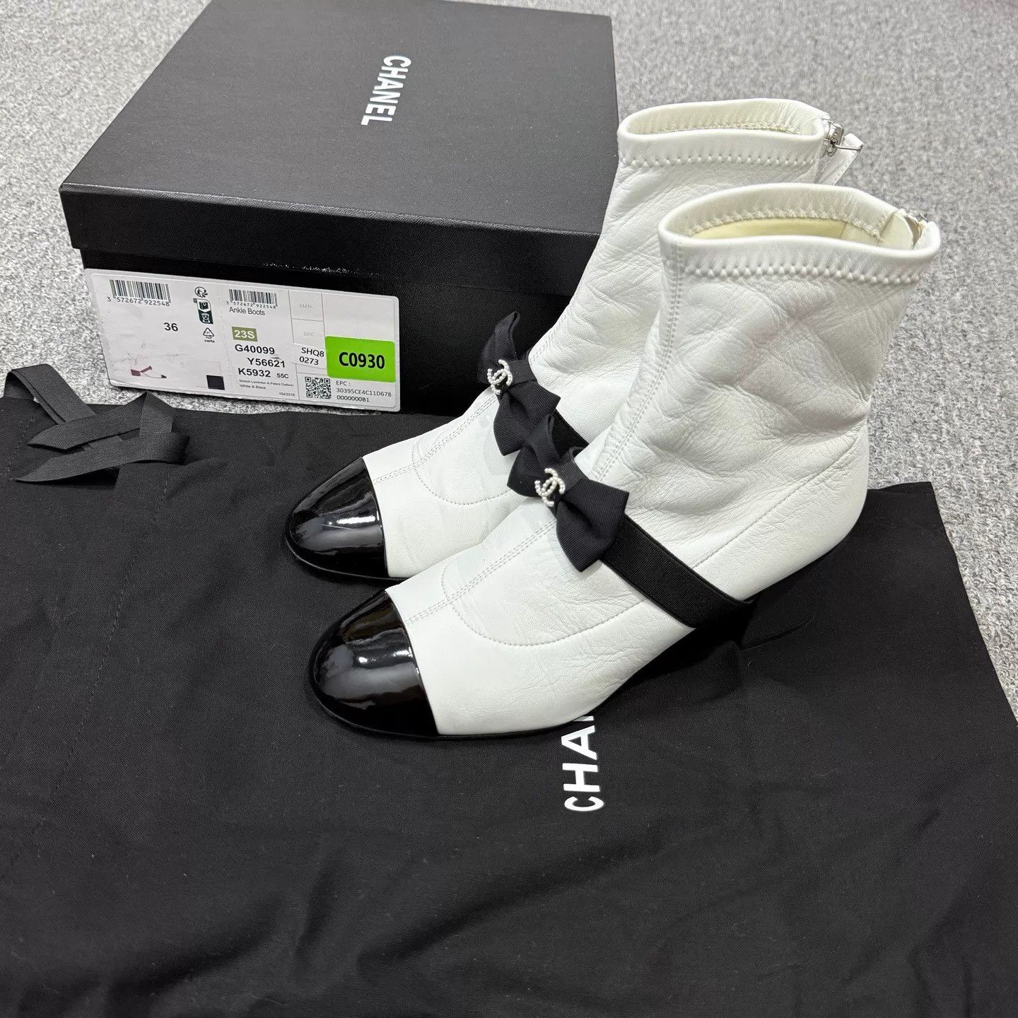 Chanel Chanel SS22 B&W Bow Short Boots 36 99 New Size US 5.5 / IT 35.5 - 1 Thumbnail