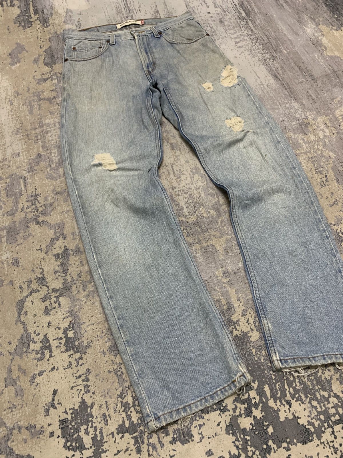 Levi's Size 32x31 Vintage Y2K Levi's 505 Distressed Denim Jeans Size US 32 / EU 48 - 4 Thumbnail