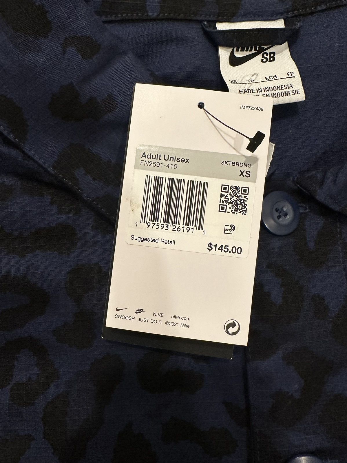 Nike Nike SB Cheetah Print Button Up Size XS Size US XS / EU 42 / 0 - 3 Thumbnail