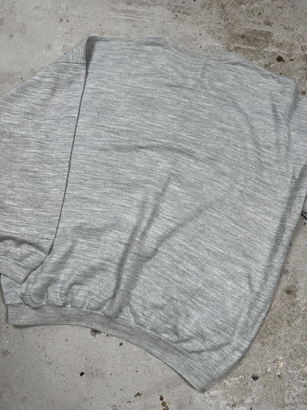 NBA × Vintage Vintage 90s Chicago Bulls Grey Embroidery Logo Crewneck Size US XL / EU 56 / 4 - 12 Thumbnail