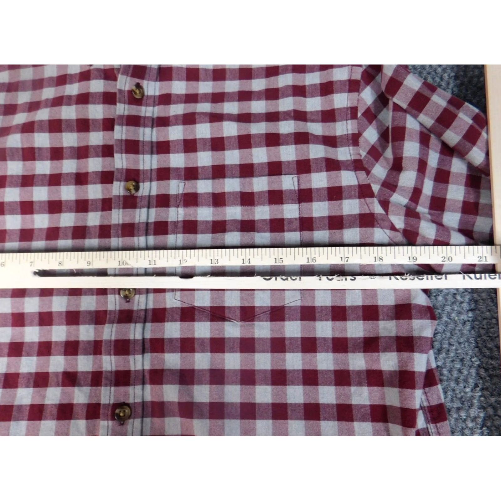 Old Navy Old Navy Mens Shirt M Red Button-Down Everyday Plaid Shirt, Long Sleeve, Cotton, Button-Up, Classic, Pockets, Knit, Regular Fit, Men Size US M / EU 48-50 / 2 - 4 Thumbnail