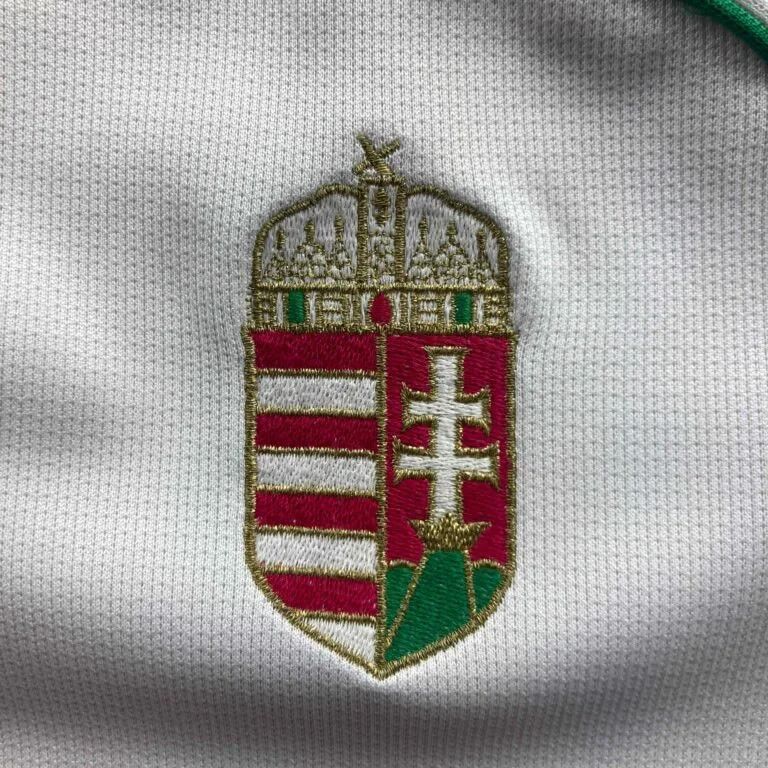 Adidas Hungary 2007-08 Adidas training football jersey size S Size US S / EU 44-46 / 1 - 3 Thumbnail