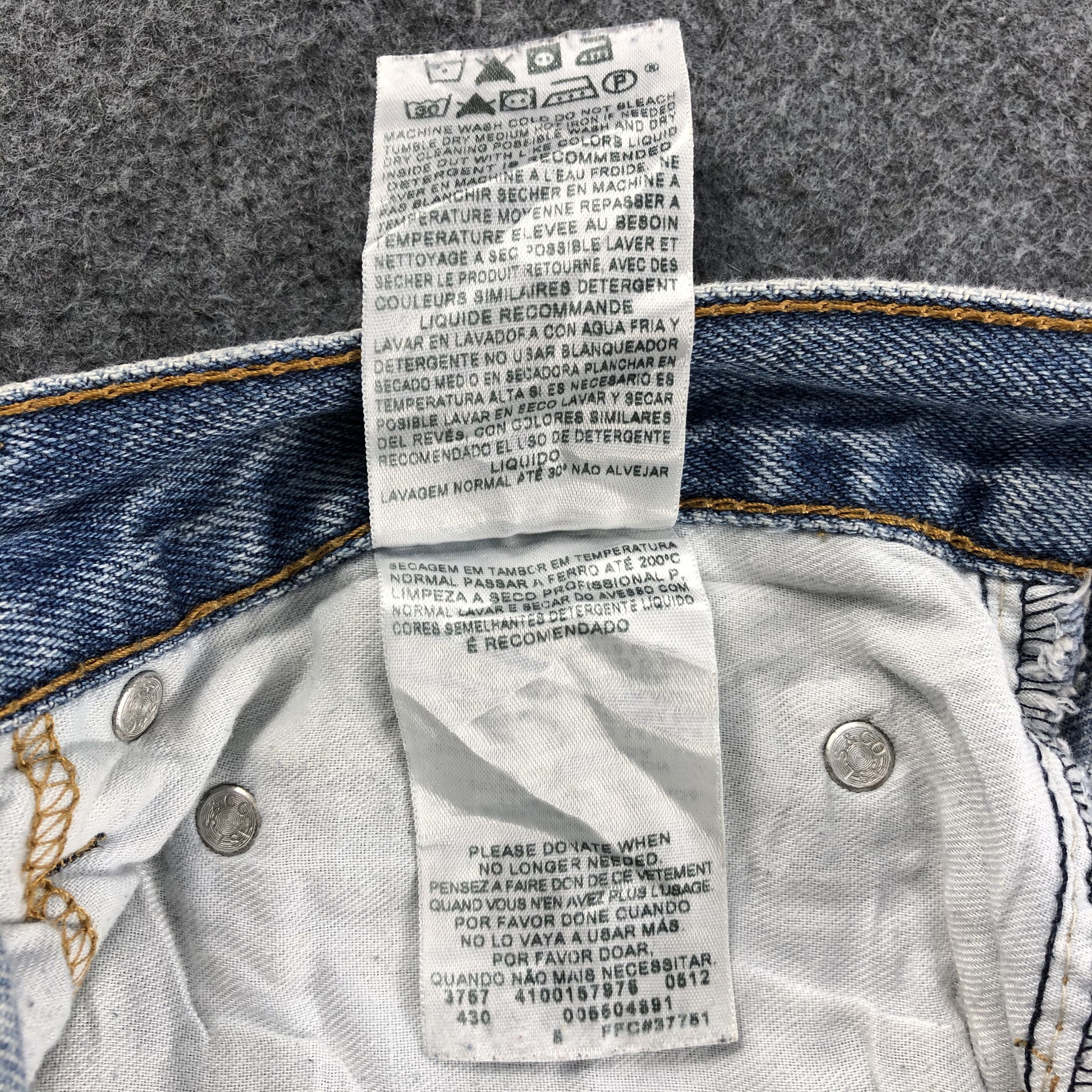Levi's Vintage Levis 550 Jeans Stone Wash Distressed Hem KJ536 Size US 32 / EU 48 - 11 Thumbnail