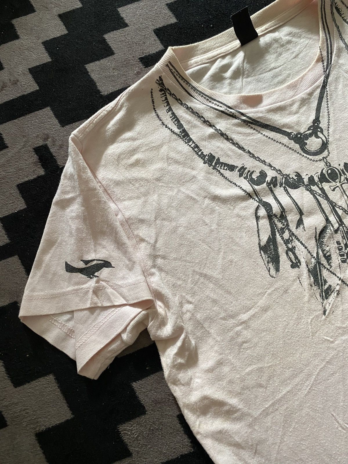Le Grande Bleu (L.G.B.) Japanese ifsixwasnine style graniph feather tshirt Size US M / EU 48-50 / 2 - 4 Thumbnail