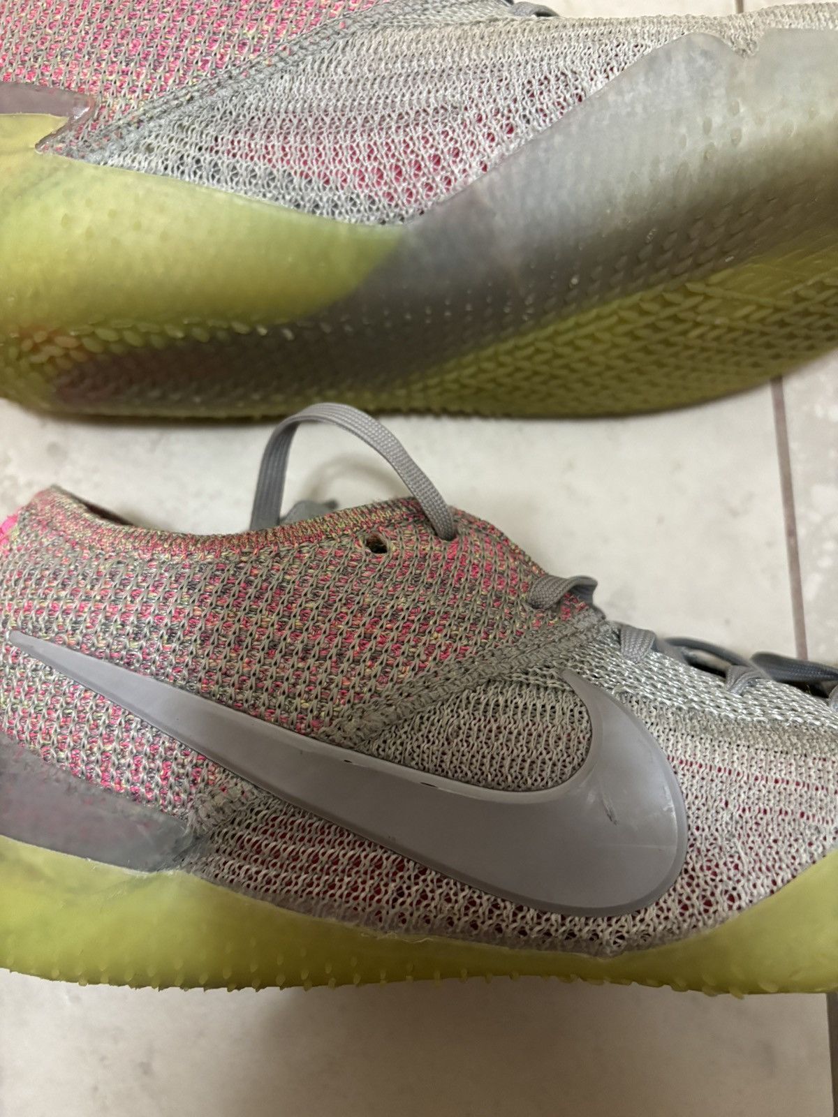 Nike Rare Nike Kobe NXT 360 Wolf Grey Multi-Color Green Size 9.5 Size US 9.5 / EU 42-43 - 20 Thumbnail