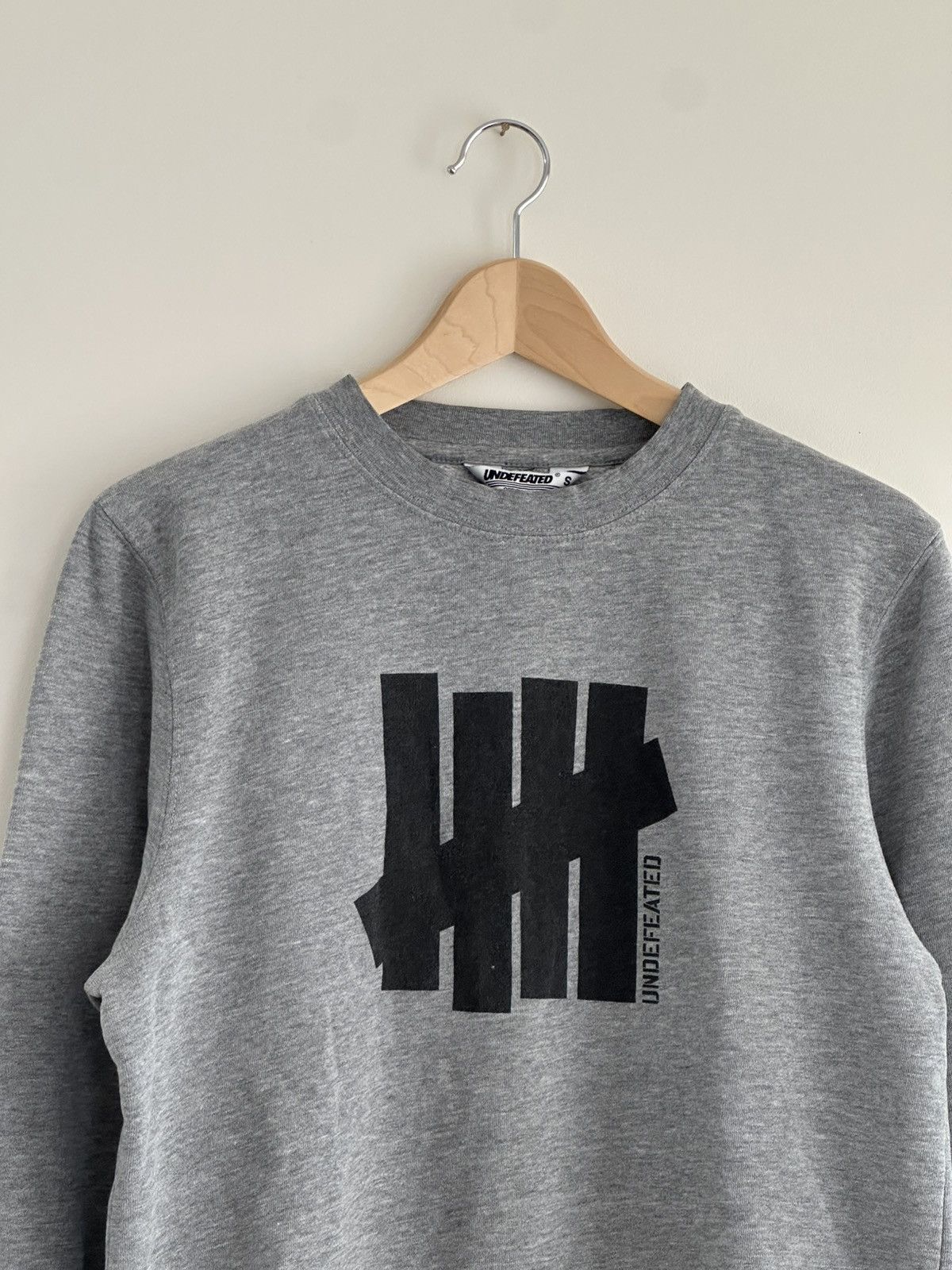 Japanese Brand × Undefeated Undefeated Sweater Grey Streetwear Size Small Size US S / EU 44-46 / 1 - 2 Thumbnail