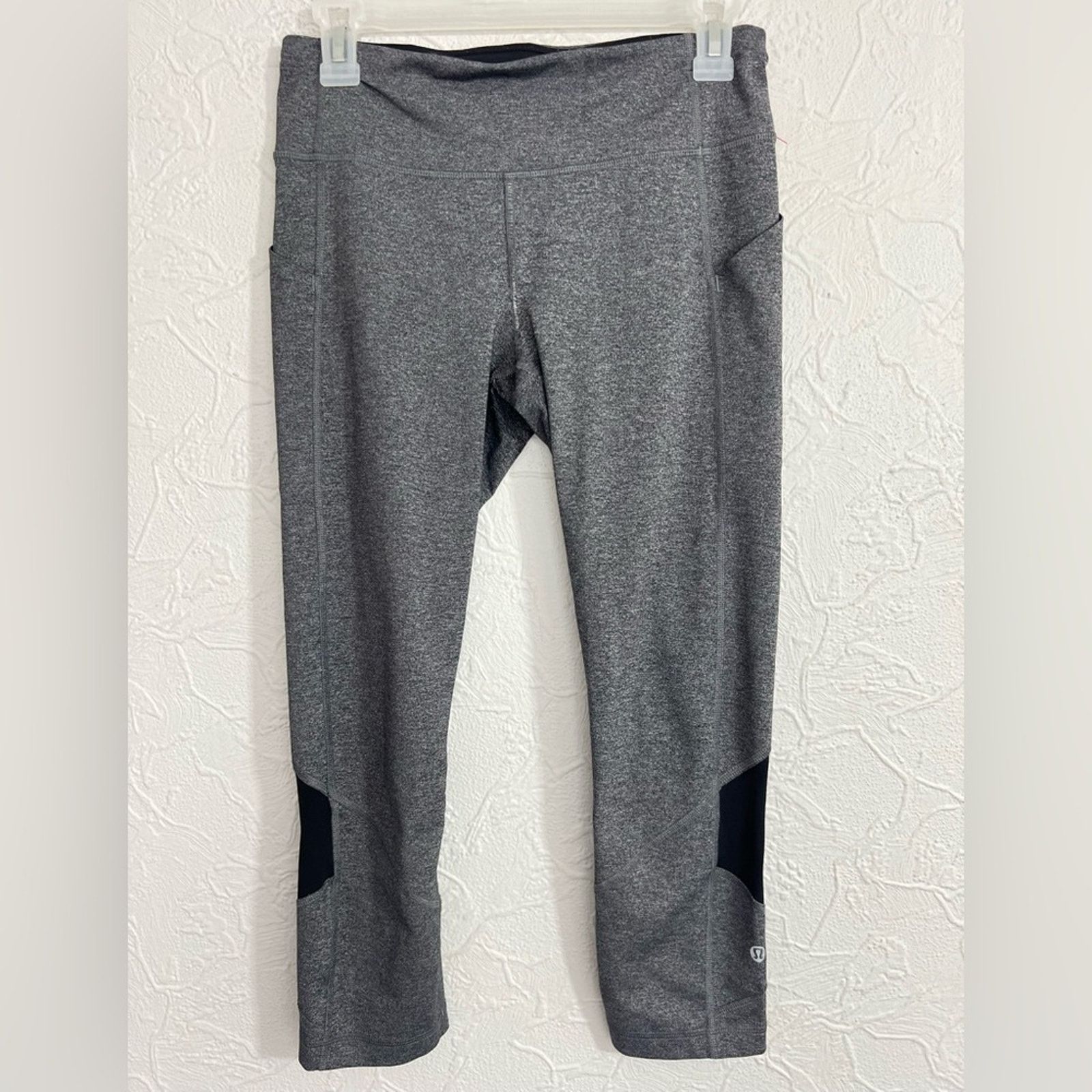 Lululemon Lululemon Pace Rival Crop Leggings Women's Sz 6 Black Gray Size 28" / US 6 / IT 42 - 1 Thumbnail