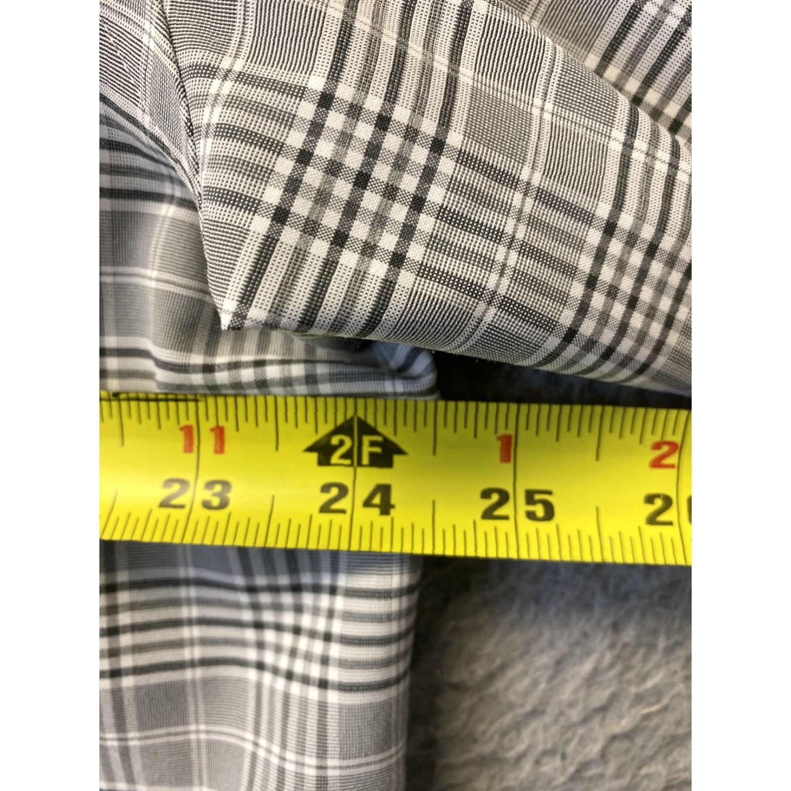 Orvis VINTAGE? No — ORVIS Active Fit Shirt Men L Gray Plaid Button-Up Short Sleeve Lightweight 101-28 Mens Size US L / EU 52-54 / 3 - 5 Thumbnail