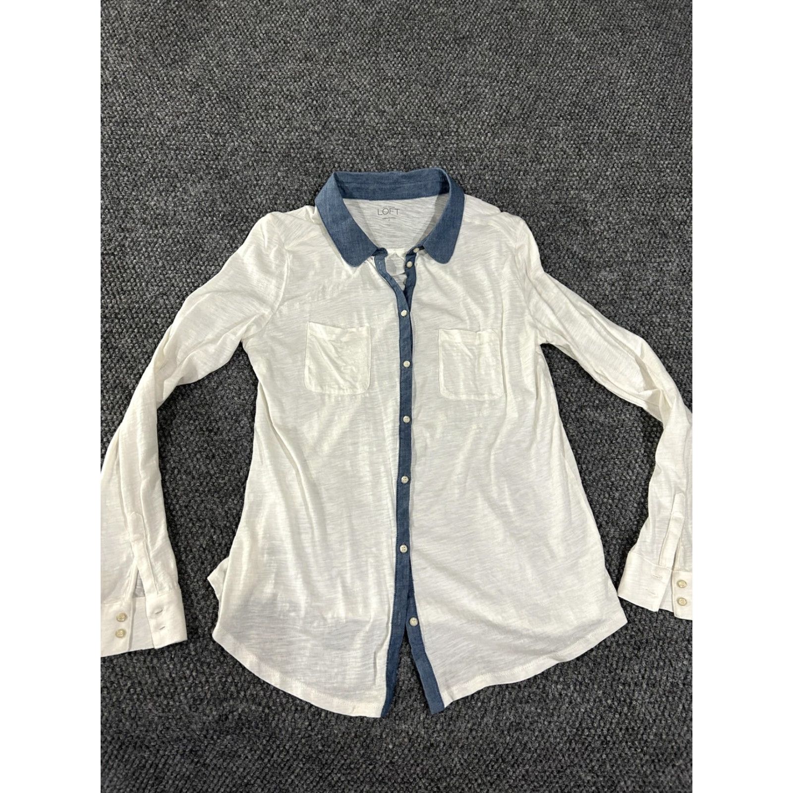 Loft LOFT Ann Taylor Shirt Womens Medium White Chambray Trim Button Front Long Sleeve Mens? Size M / US 6-8 / IT 42-44 - 2 Thumbnail