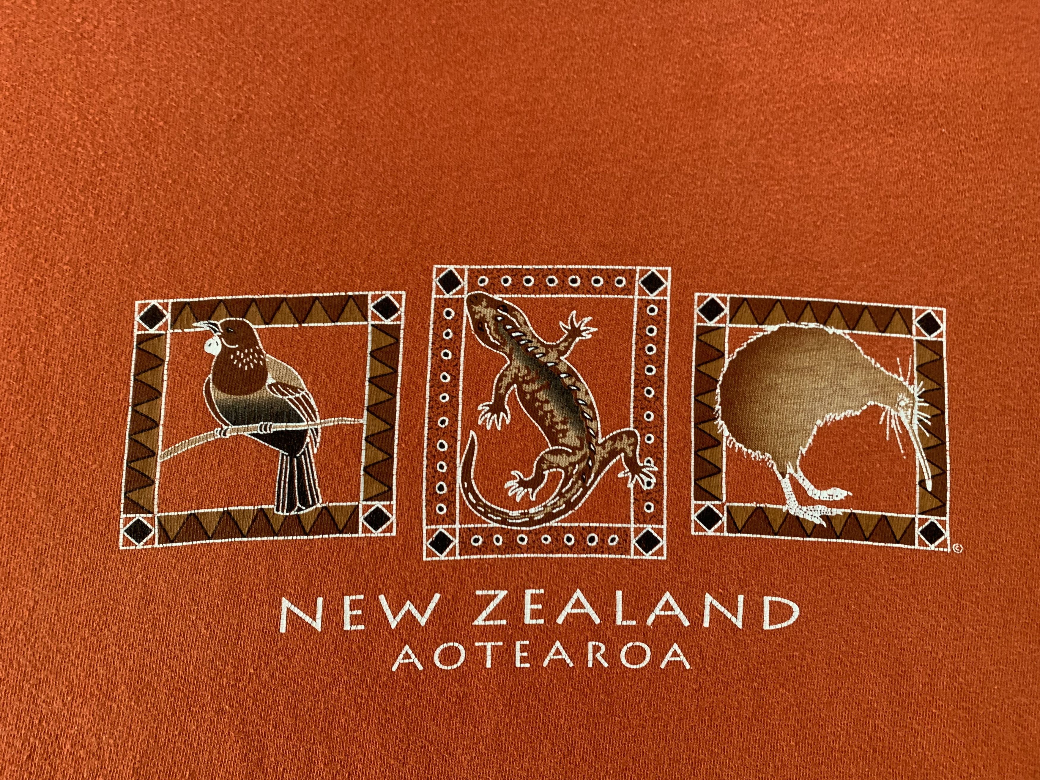 Vintage Vintage New Zealand Cotton Aotearoa Printed T-Shirt Size US L / EU 52-54 / 3 - 4 Thumbnail