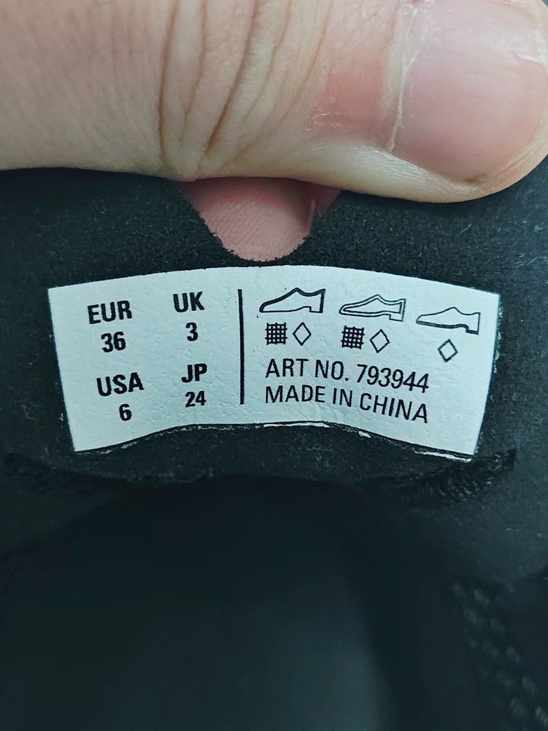 Balenciaga Balenciaga Circuit low-cut running shoes with round toe and Size US 5.5 / IT 35.5 - 7 Thumbnail