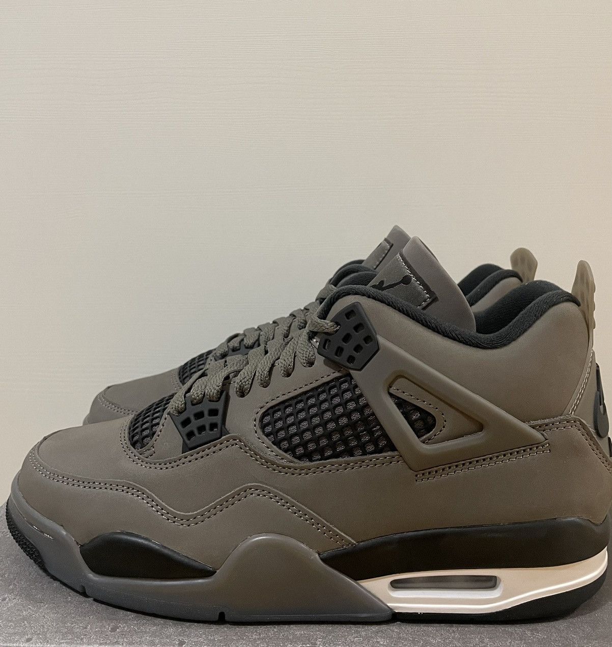 Jordan Brand Air Jordan 4 “Cave Stone” Size US 9.5 / EU 42-43 - 4 Thumbnail