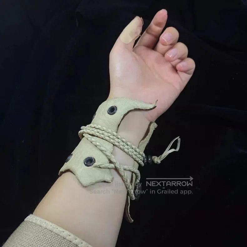 KMRii Wildheart Leather Wristband Cuff Bracelet. Size ONE SIZE - 7 Thumbnail