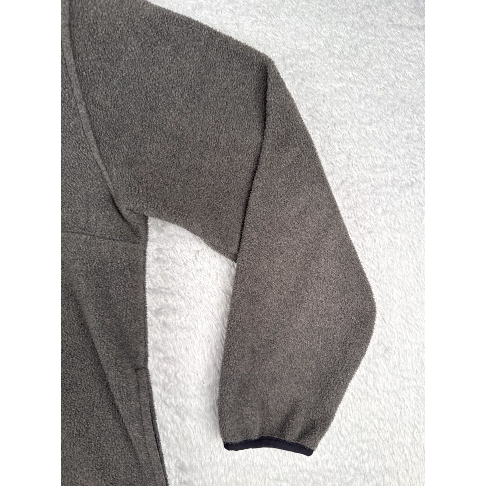 Vintage VINTAGE L.L. Bean Sweater Mens Medium Gray 1/4 Button Mock Neck Polyester Fleece Shirt Size US M / EU 48-50 / 2 - 2 Thumbnail