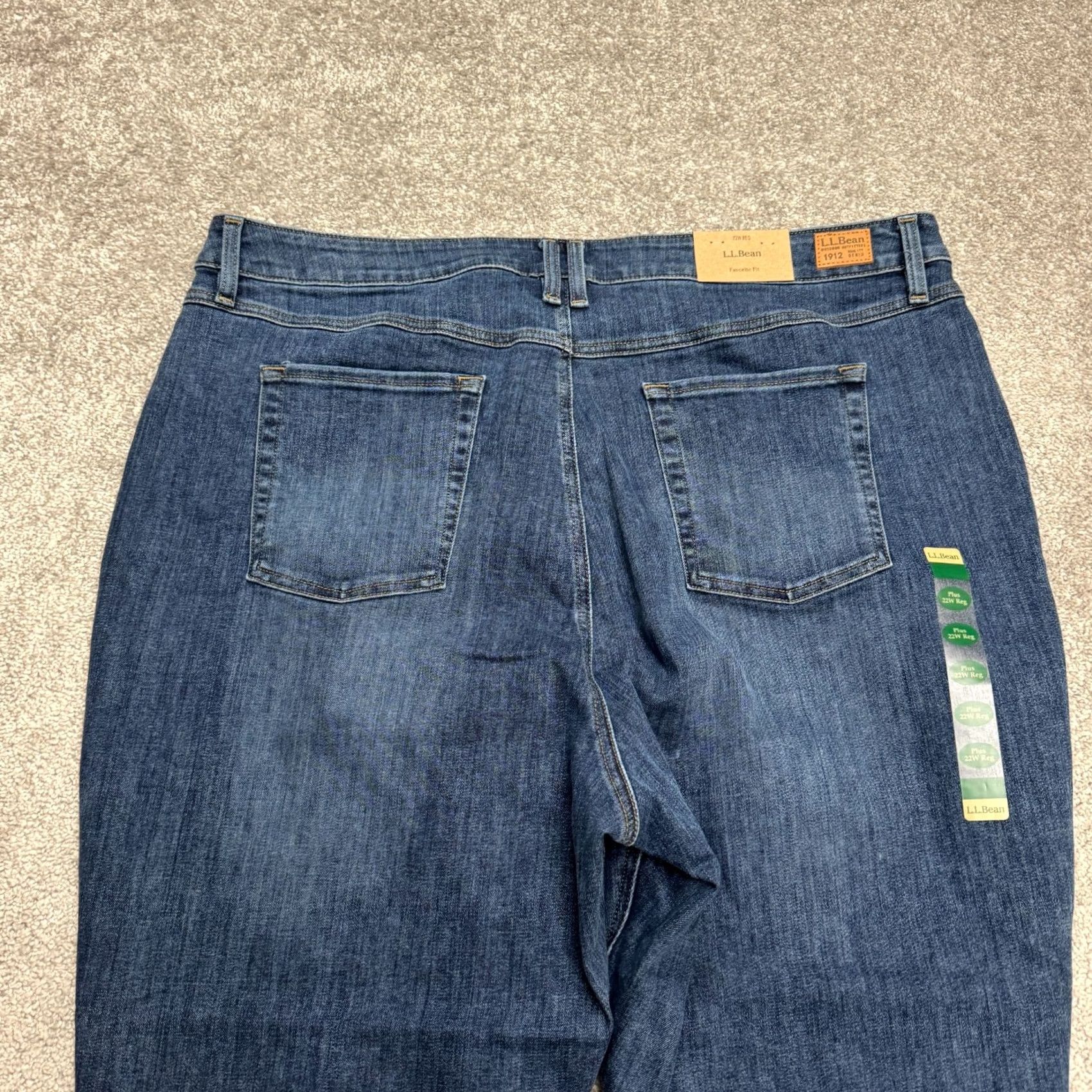 Vintage VINTAGE? Not Vintage. L.L. Bean BeanFlex Favorite Fit Skinny Denim Jeans Womens 22W Blue NWT BeanFlex Jeans Womens 22W Blue Size 40" / US 18 - 4 Thumbnail
