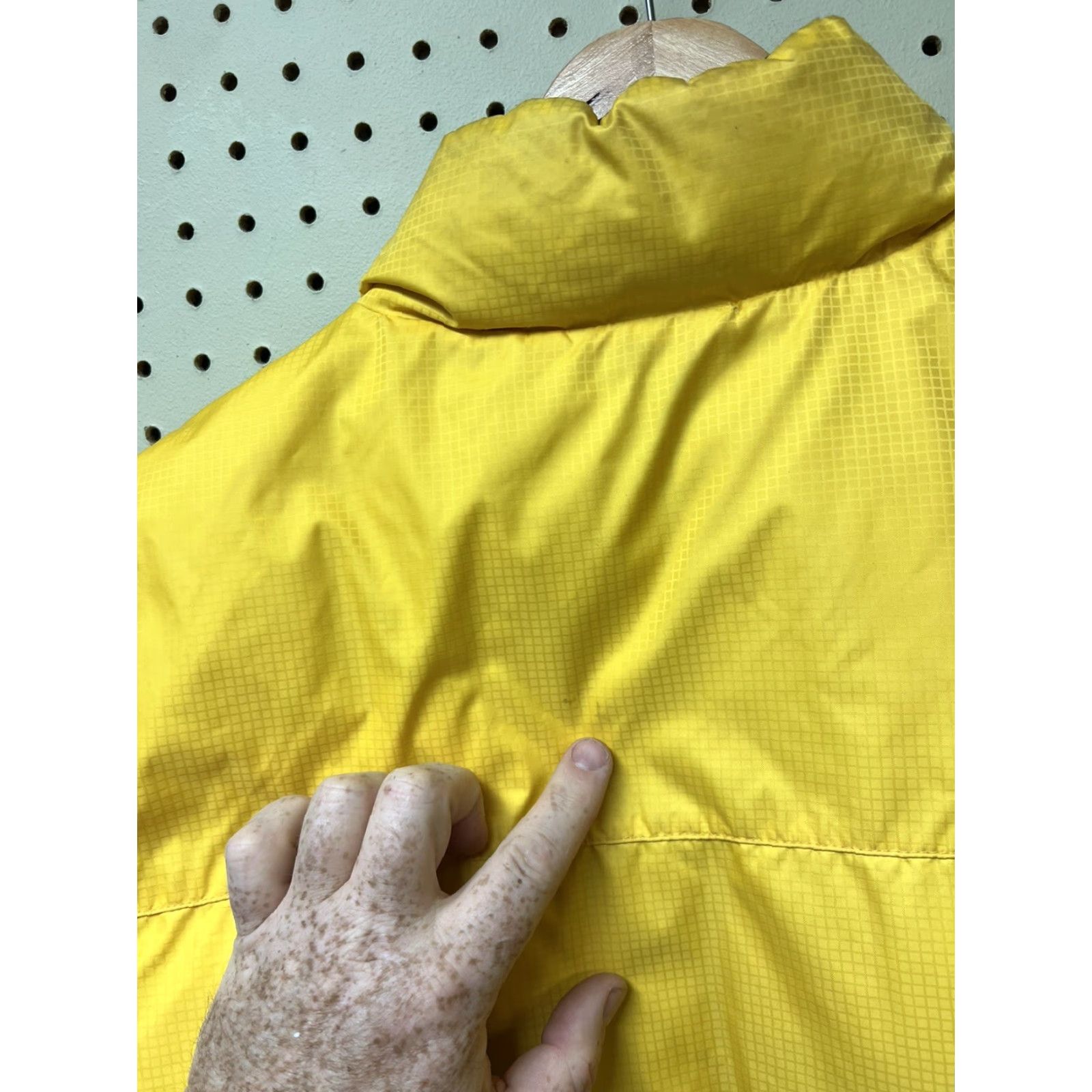 Lands' End VINTAGE? No; but Lands' End Down Vest XL Mens Blue Yellow Reversible Quilted Puffer Zip Short Sleeve? Size US XL / EU 56 / 4 - 6 Thumbnail