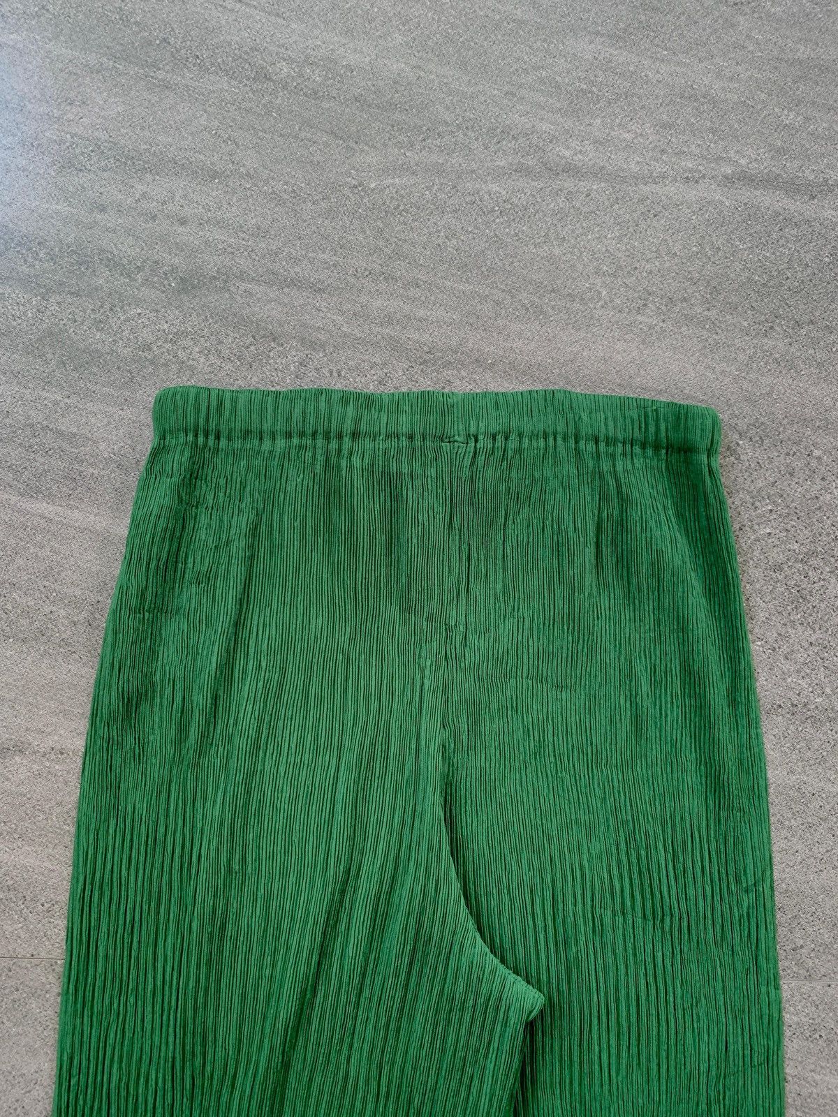 Issey Miyake FREE TAX! Pleats Please Relaxed Pants Size US 30 / EU 46 - 8 Thumbnail