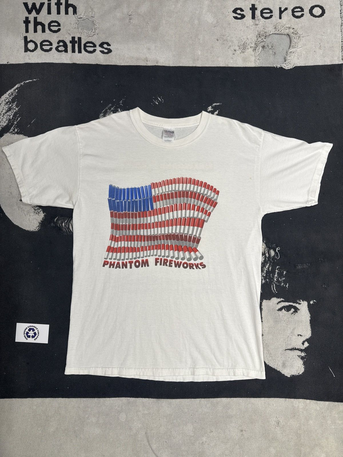 Vintage Phantom Fireworks White Vintage Y2K T-Shirt Size US L / EU 52-54 / 3 - 1 Thumbnail