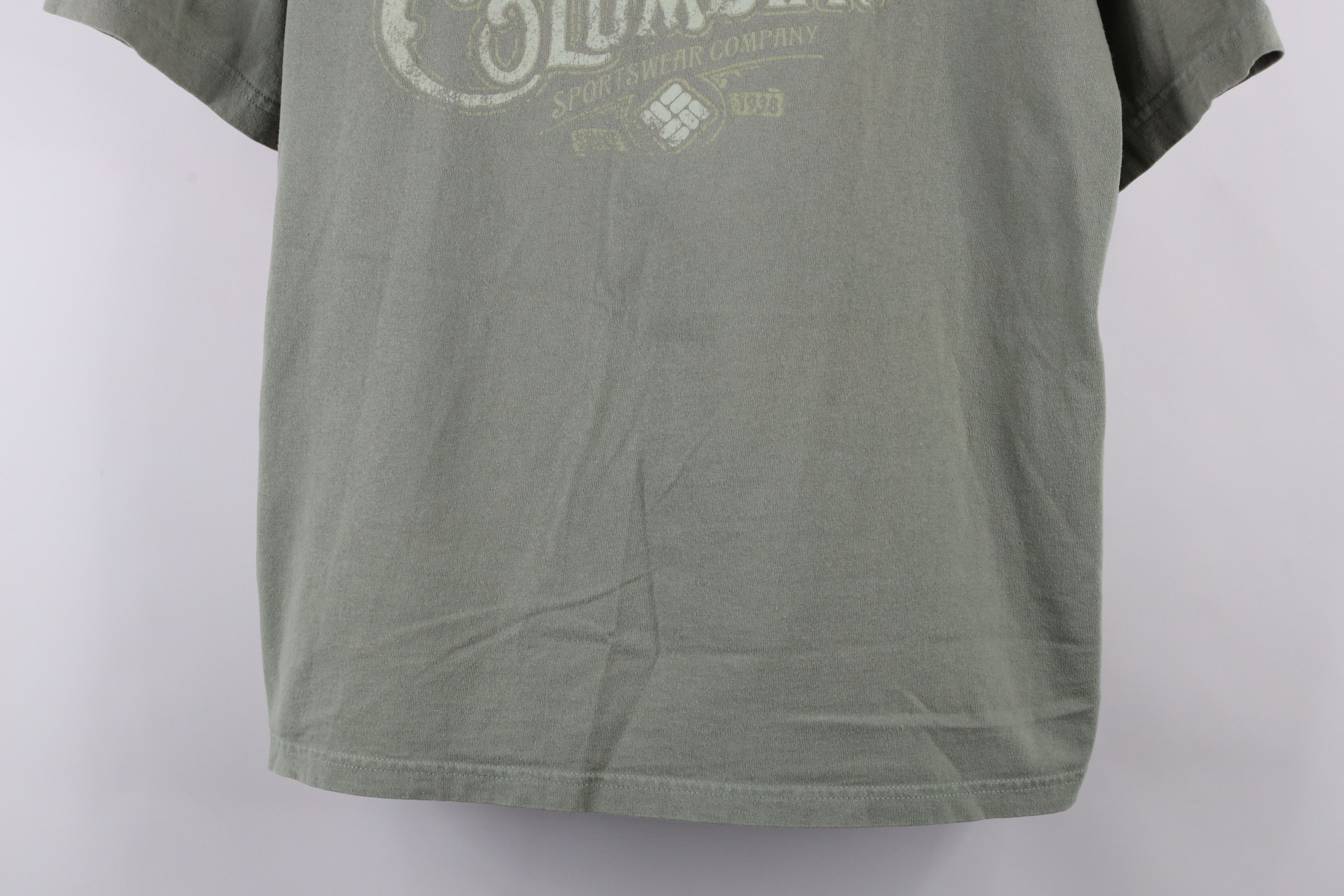Columbia × Vintage Vintage 90s Columbia Spell Out Boxy Fit T-Shirt Green Cotton Size US L / EU 52-54 / 3 - 3 Thumbnail