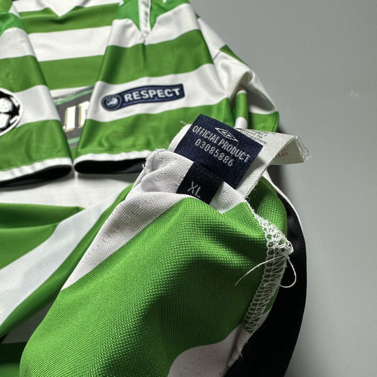 Umbro CELTIC UMBRO 2004/2005 FOOTBALL HOME JERSEY #7 LARSSON Size US XL / EU 56 / 4 - 18 Thumbnail